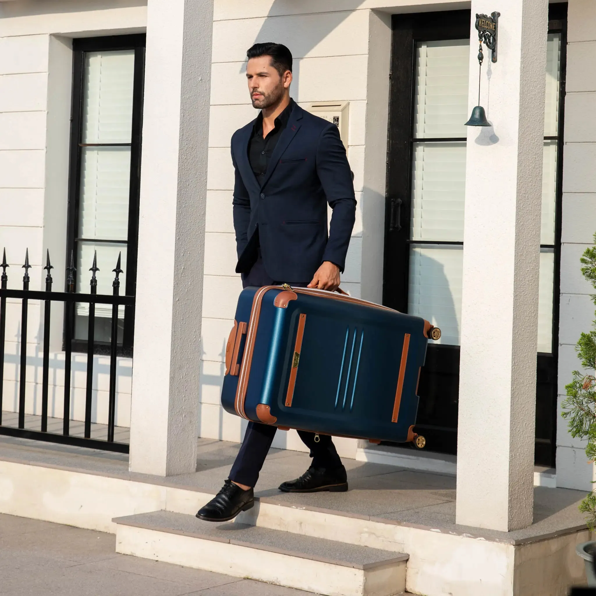 Vintage 3 Piece Expandable Retro Luggage Set - Image 17