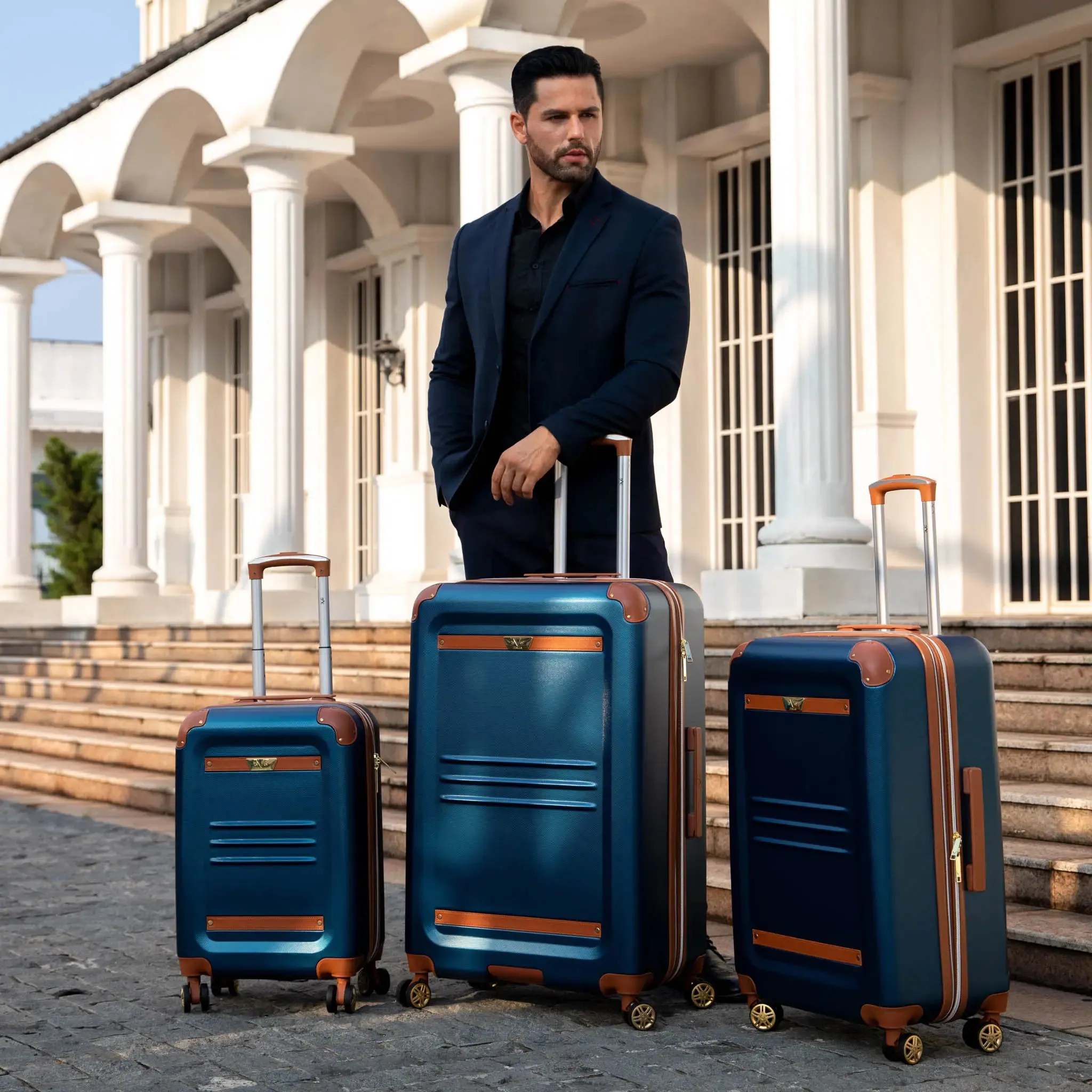 Vintage 3 Piece Expandable Retro Luggage Set - Image 18