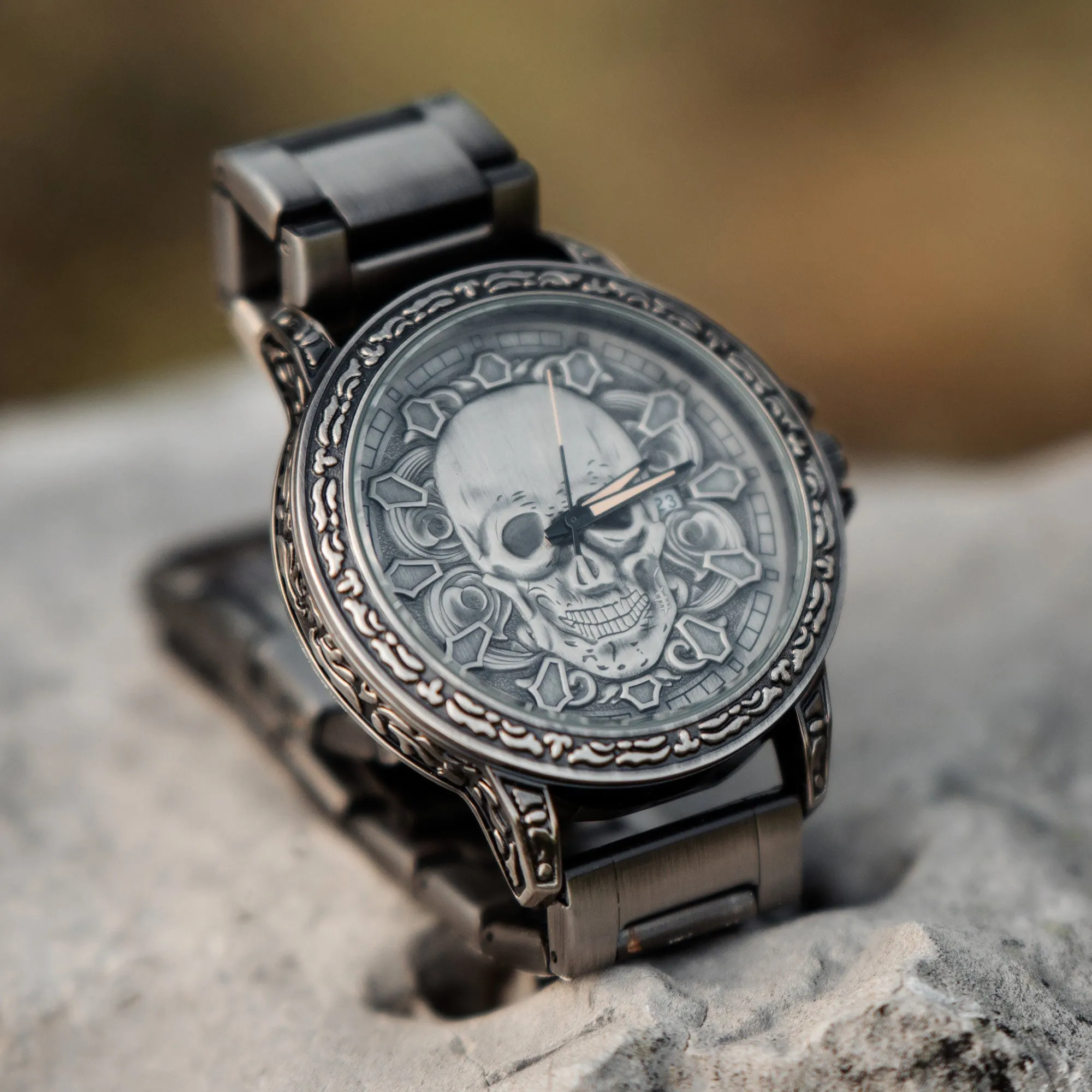 3D Carved Skull Men's Watch - Image 2