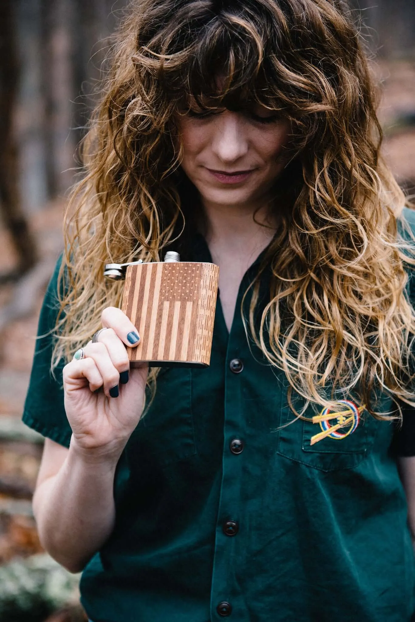 6 oz Wooden American Flag Hip Flask - Image 2