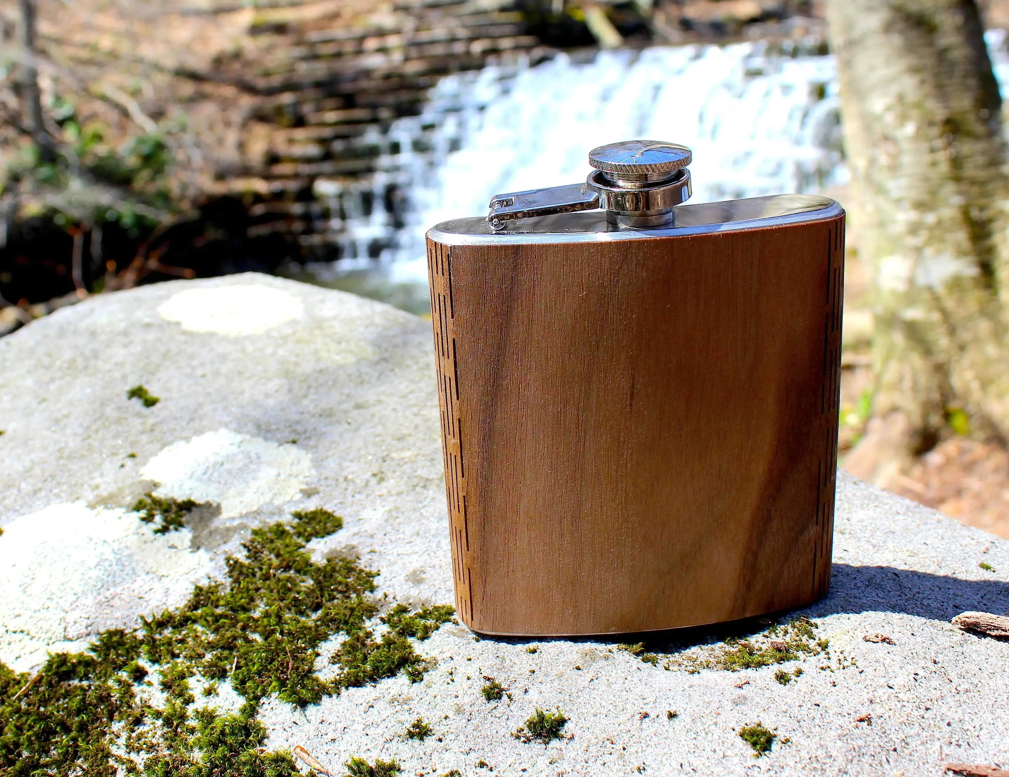 6 oz. Wooden Hip Flask (California Republic Flag in Mahogany) - Image 6