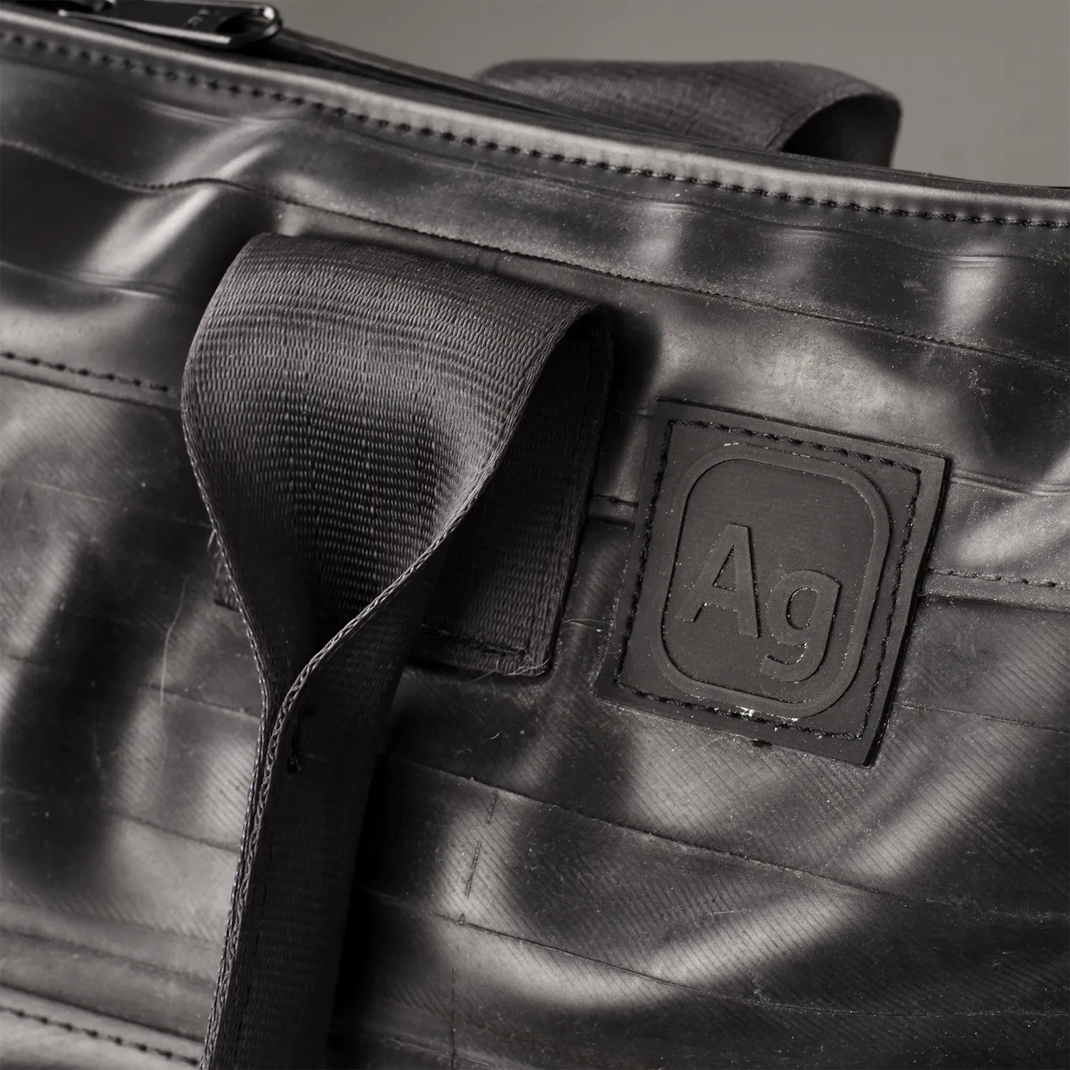 Alchemy Goods- Rainier Zip Top Shoulder Bag - Image 4