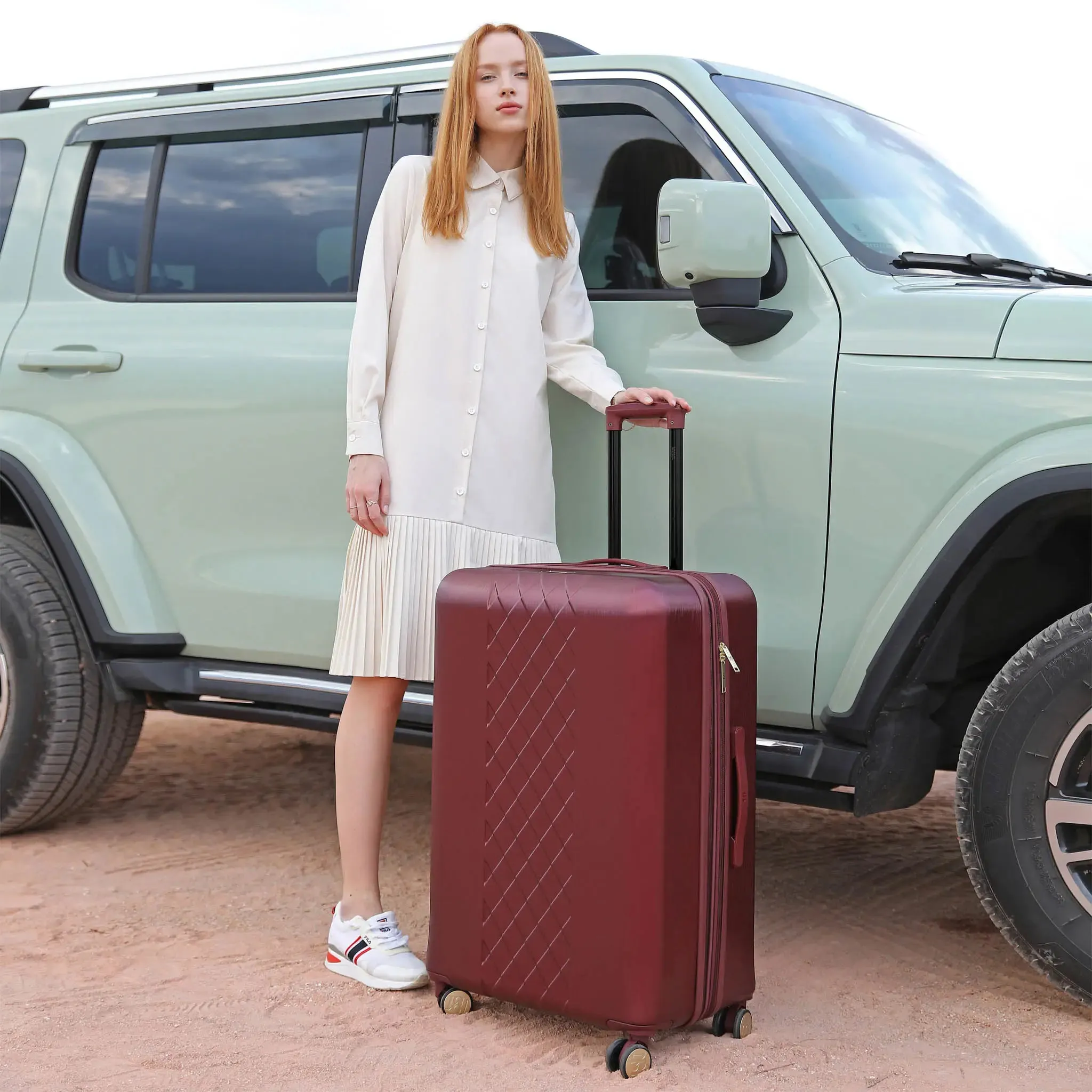 Diamond 3 Piece Expandable Chic Luggage Set - Image 8