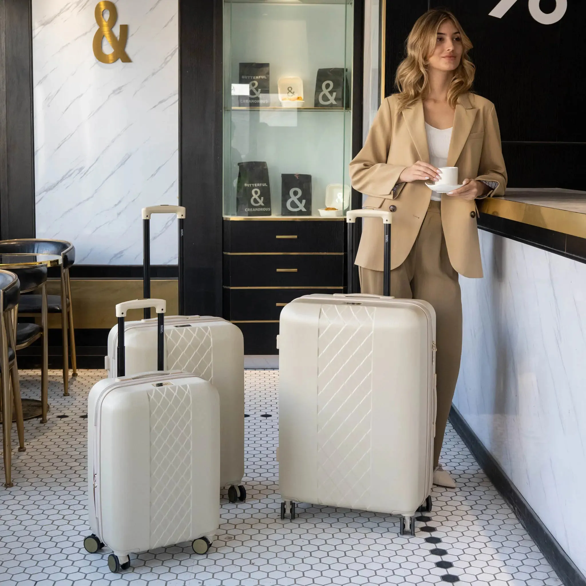 Diamond 3 Piece Expandable Chic Luggage Set - Image 9