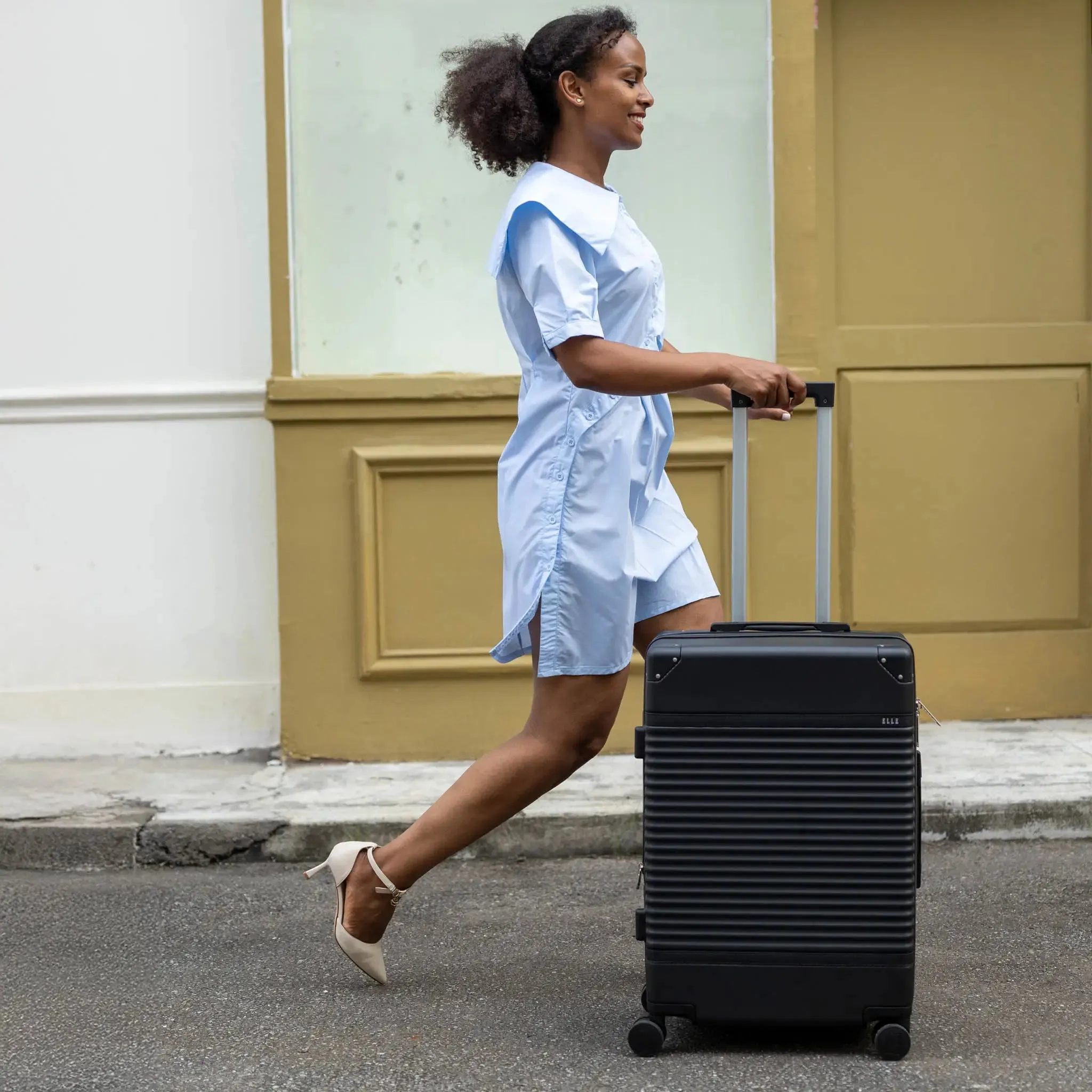 Belleville 3 Piece Expandable Retro Luggage Set - Image 9