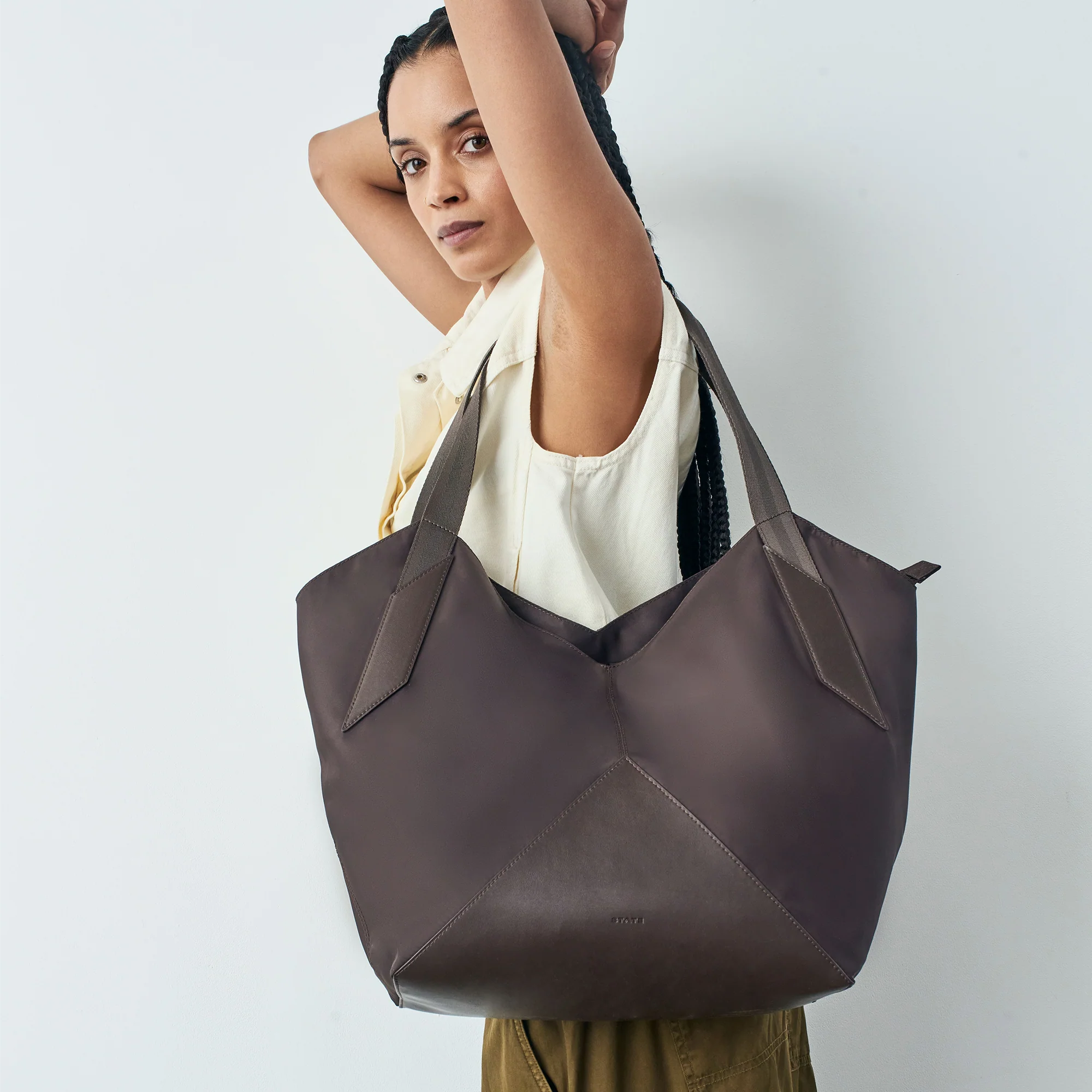 Beverly Tote Elegant Everyday Handbag - Image 4