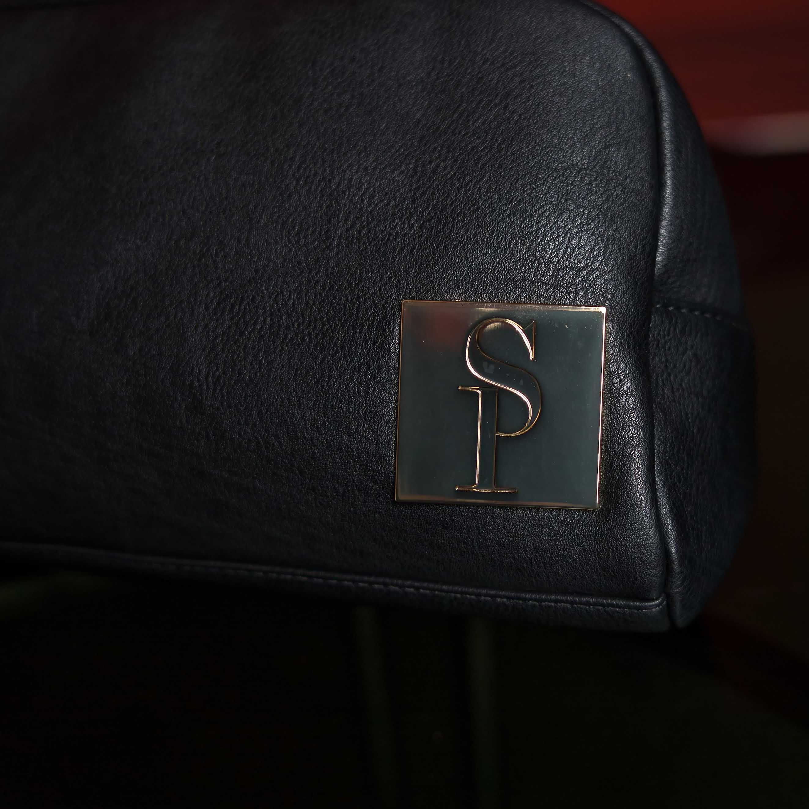 Black Leather Toiletry Bag - Image 4
