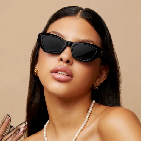 Cat Eye Sunglasses - Black - Image 4