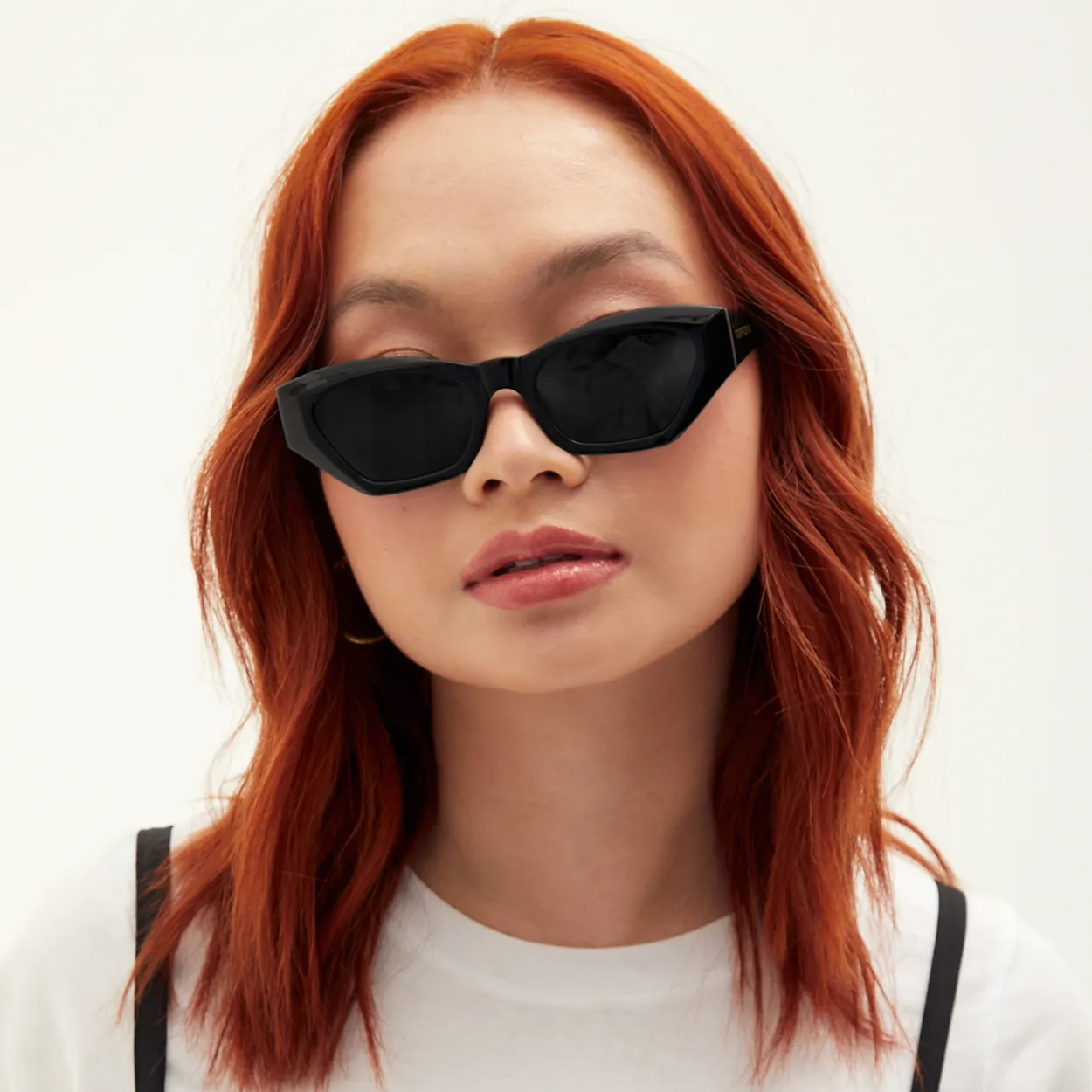 Cat Eye Sunglasses - Black - Image 5