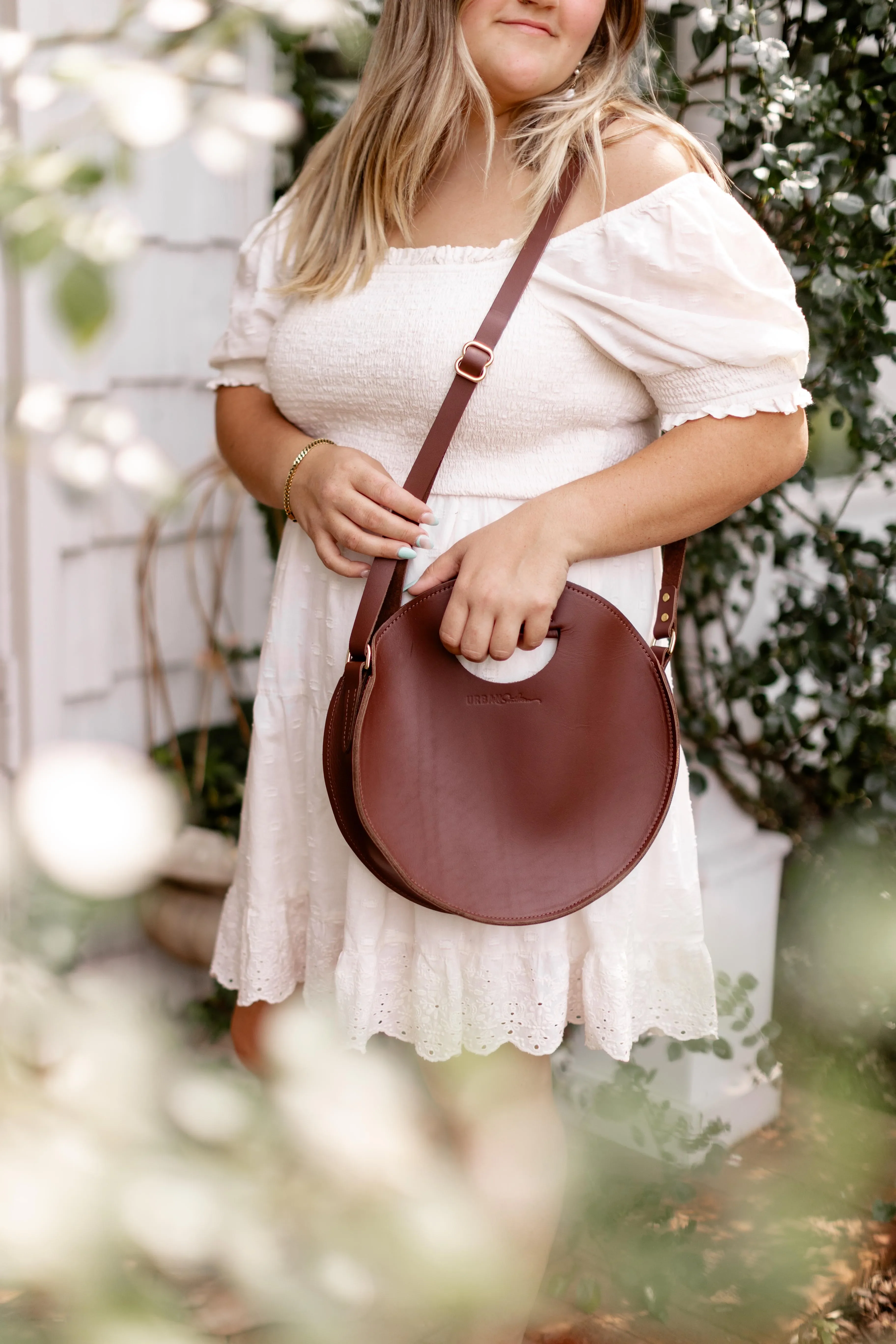 Britt Circle Crossbody Bag - Image 8