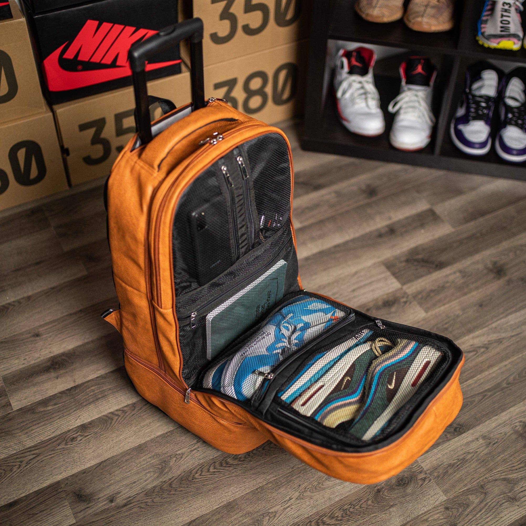 Brown Leather Roller Bag Set - Image 5