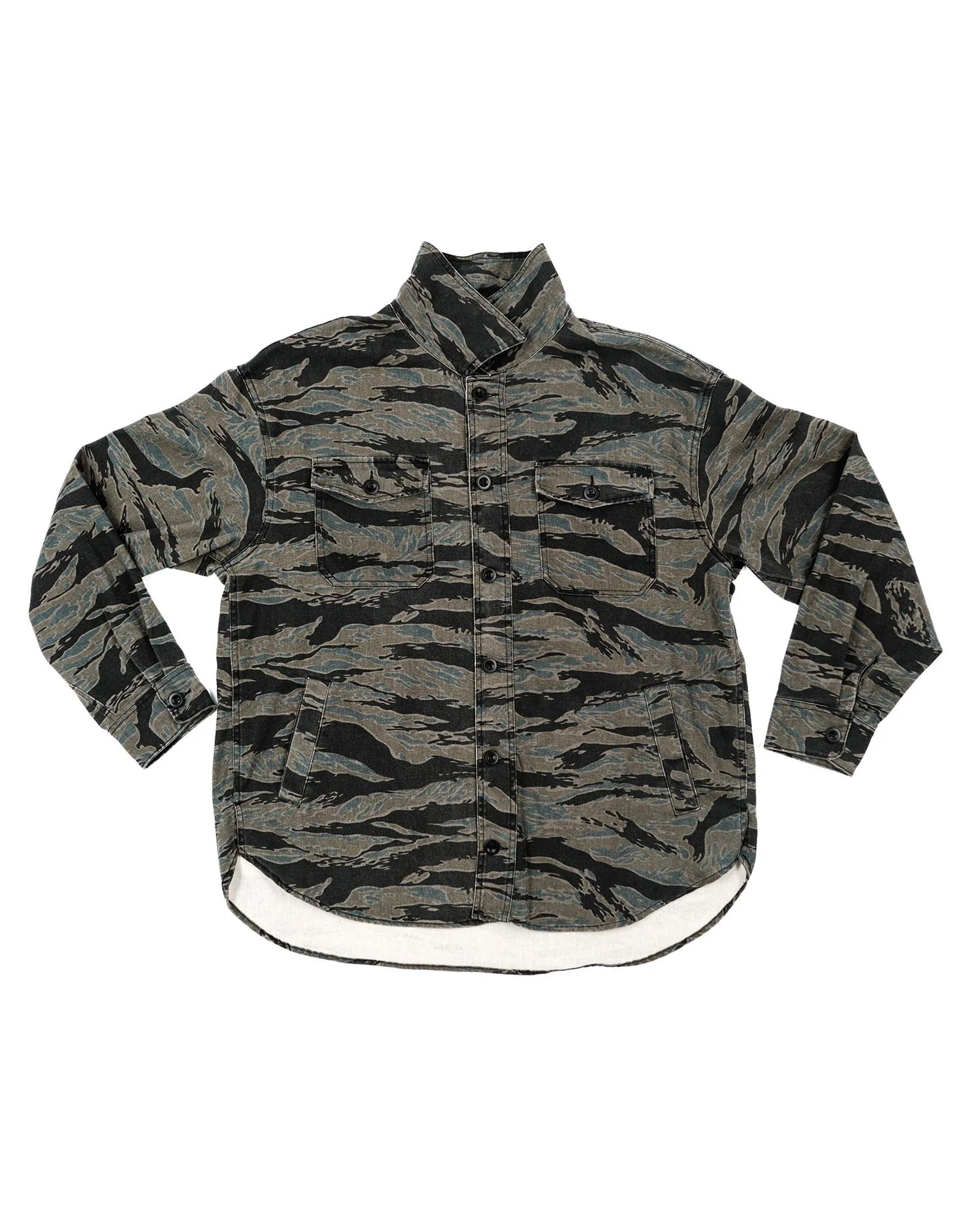 Bucky Camo Split Hem Shirt Jacket - Image 4