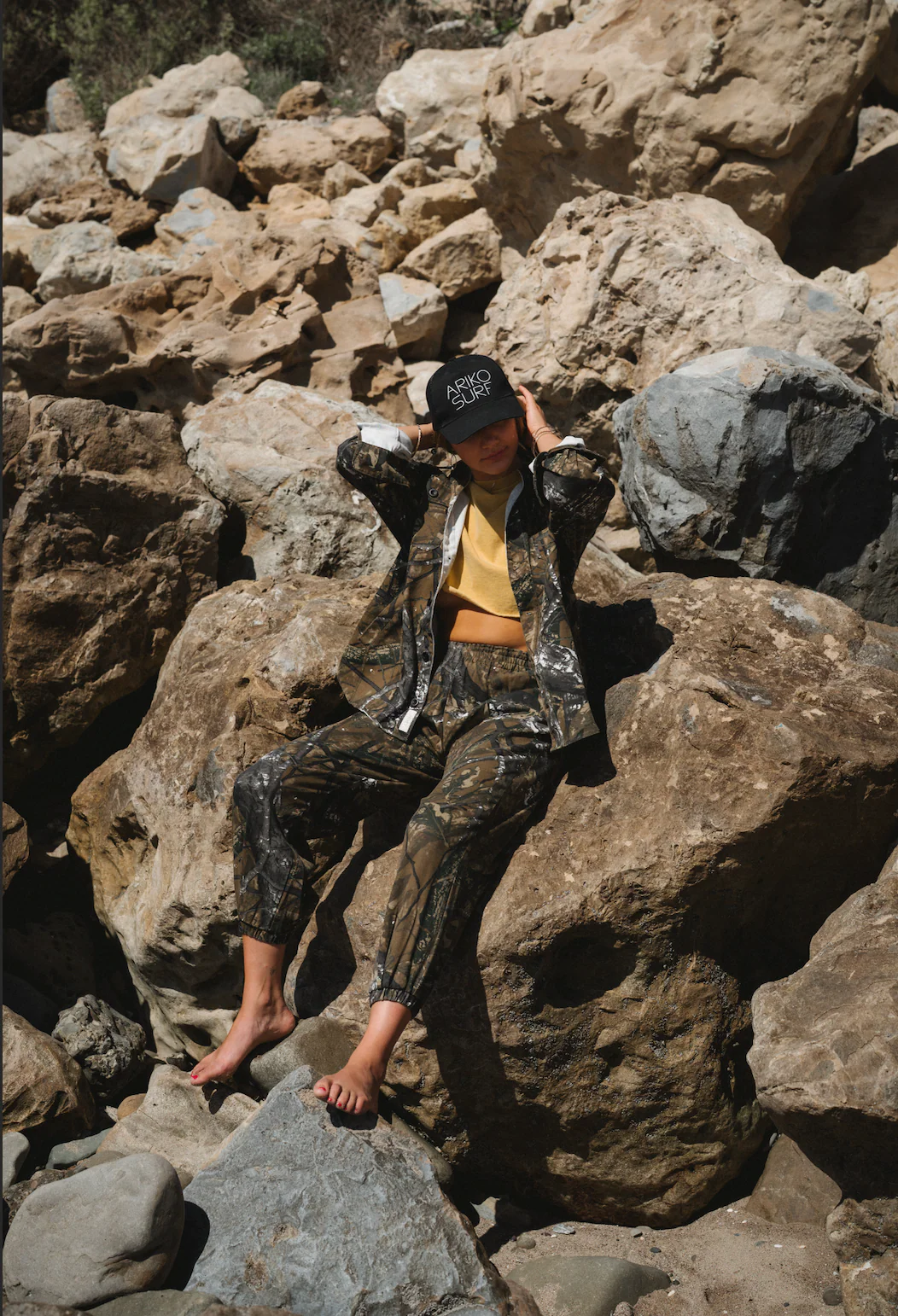 Bucky Camo Split Hem Shirt Jacket - Image 9