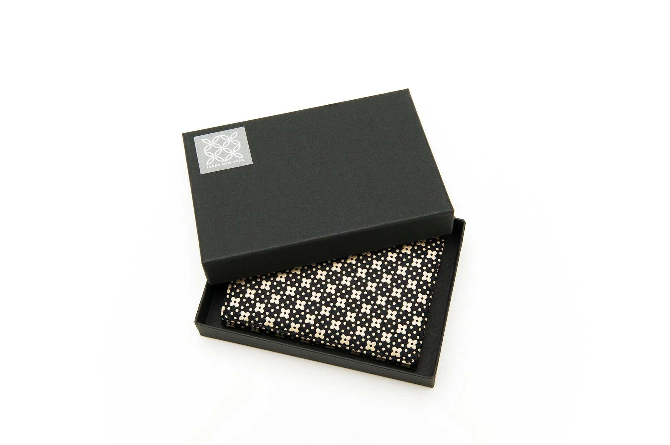 Business Card Case - Flower Lattice - Image 3