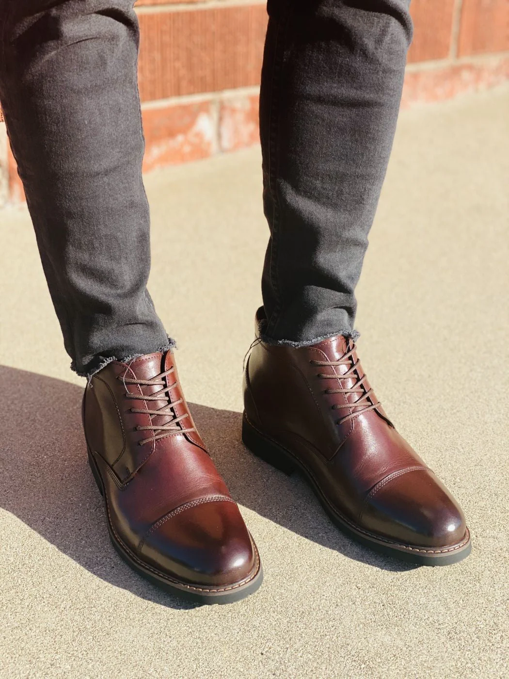 Y41081 - 3.2-Inch Taller Dark Brown Leather Men's Boots - Image 10
