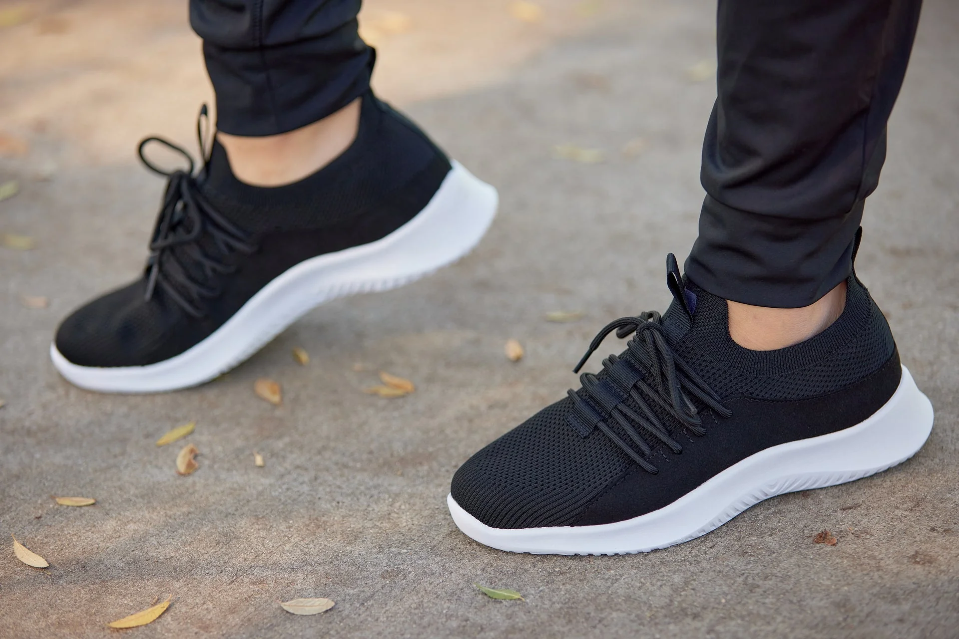 Q132 - 2.4 Inches Taller (Black/White Sole) - Ultra Lightweight Men's Sneakers - Image 9