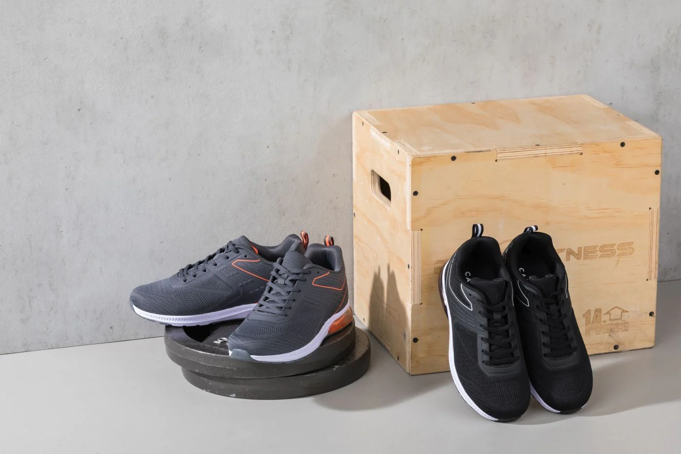 Q232 - 2.4 Inches Taller (Grey/Orange) - Super Lightweight Men's Sneakers - Image 7
