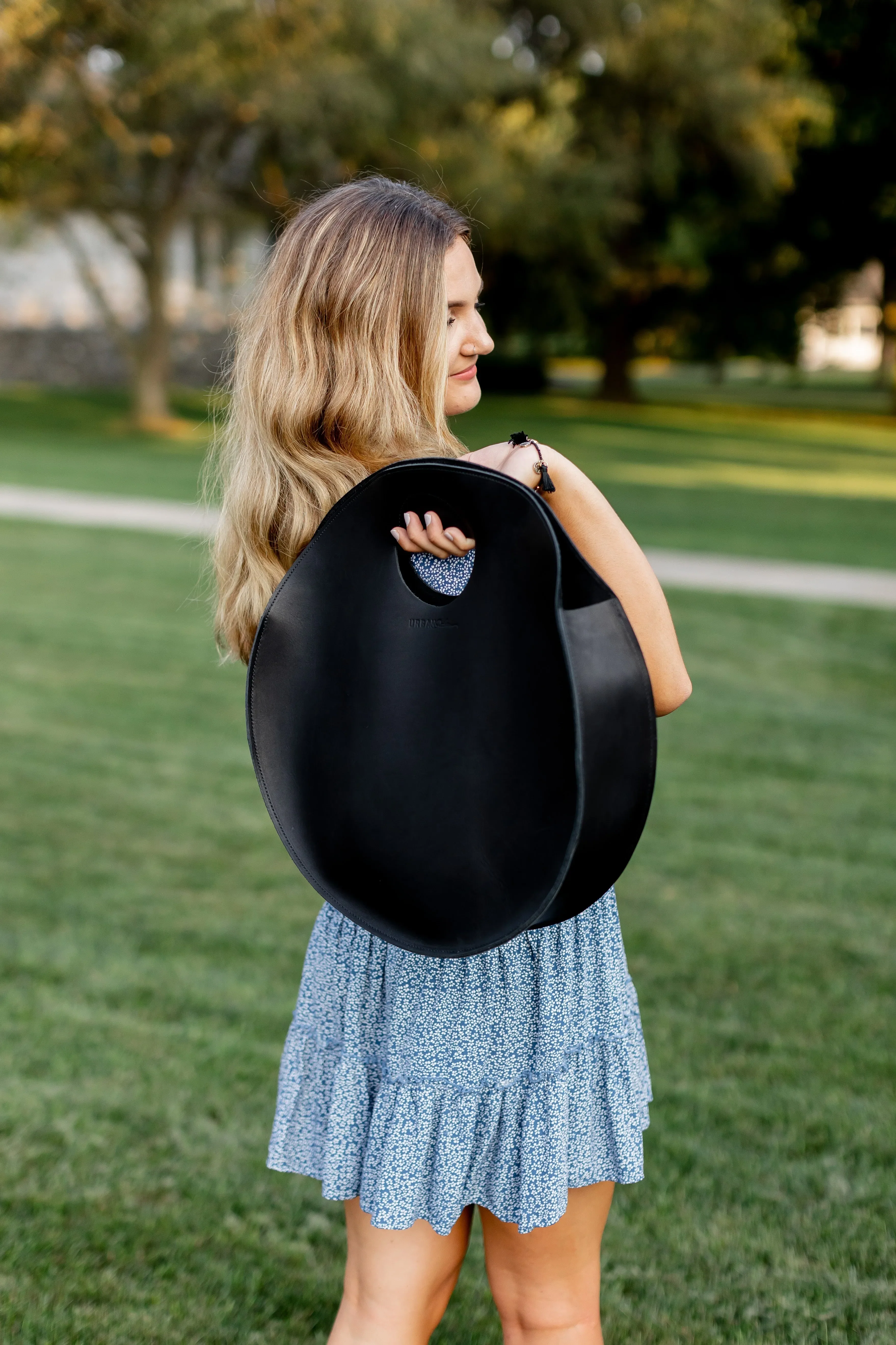 Carrollton Circle Tote Bag - Image 8