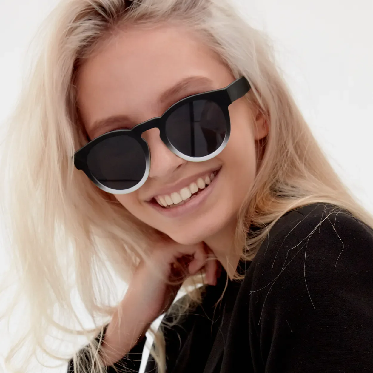 Chelsea Sunglasses - Black & White - Image 2