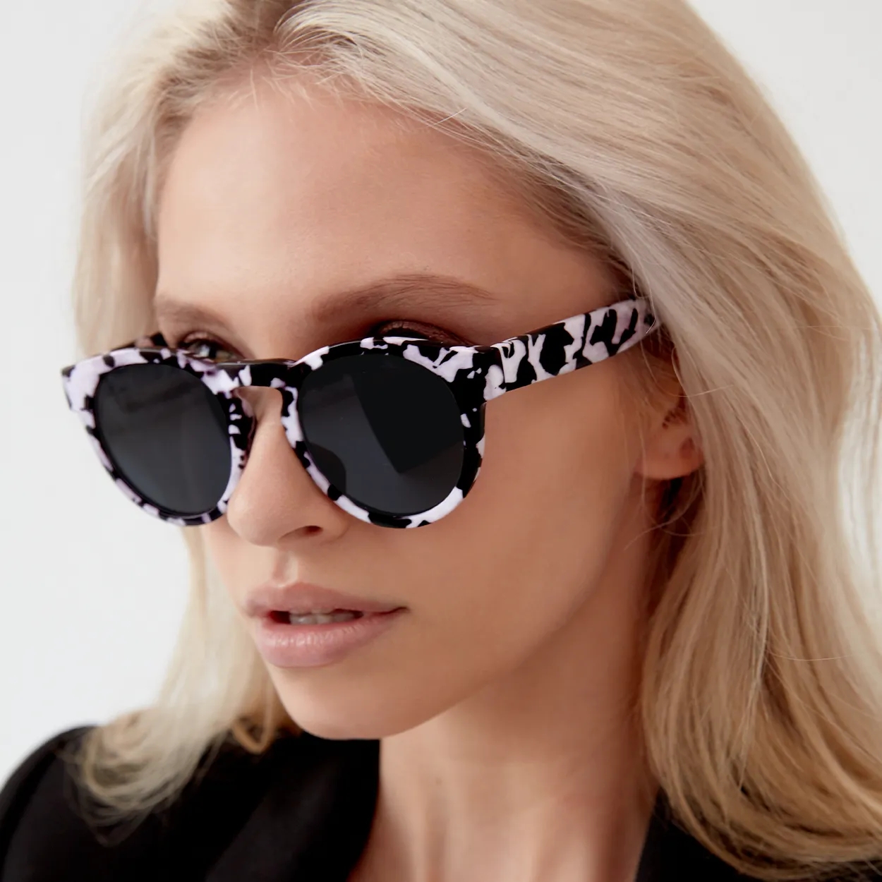 Chelsea Sunglasses - White Tortoise - Image 2