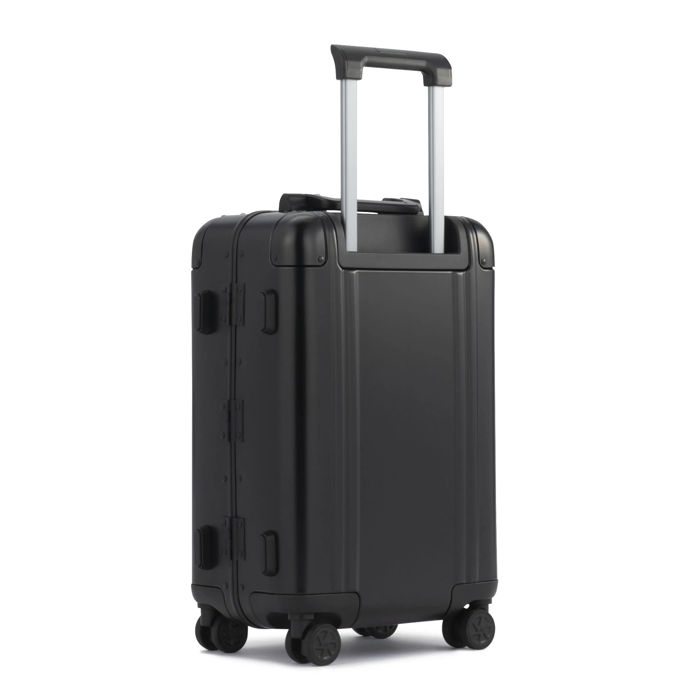 Classic Aluminum 3.0 International Carry-on 33L - Image 10