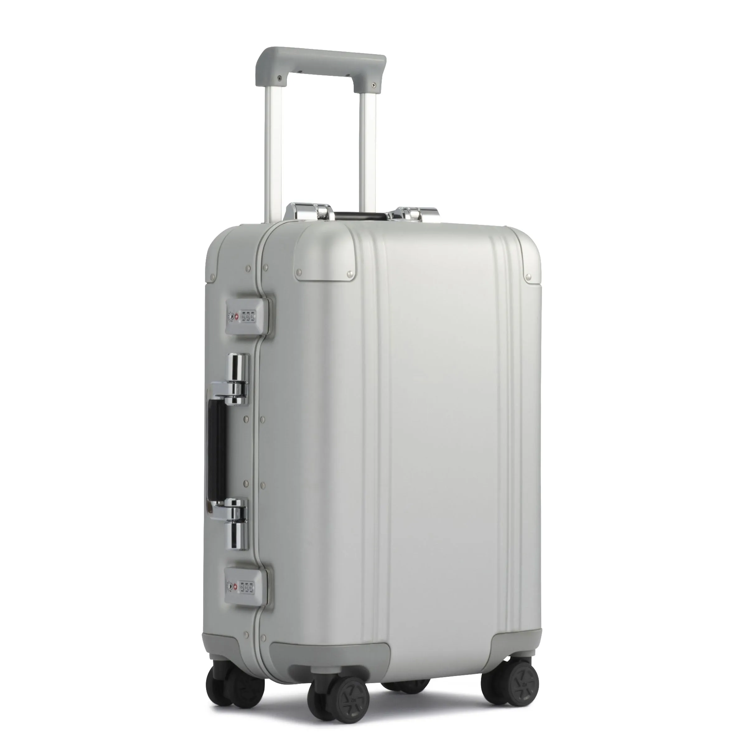 Classic Aluminum 3.0 International Carry-on 33L - Image 2