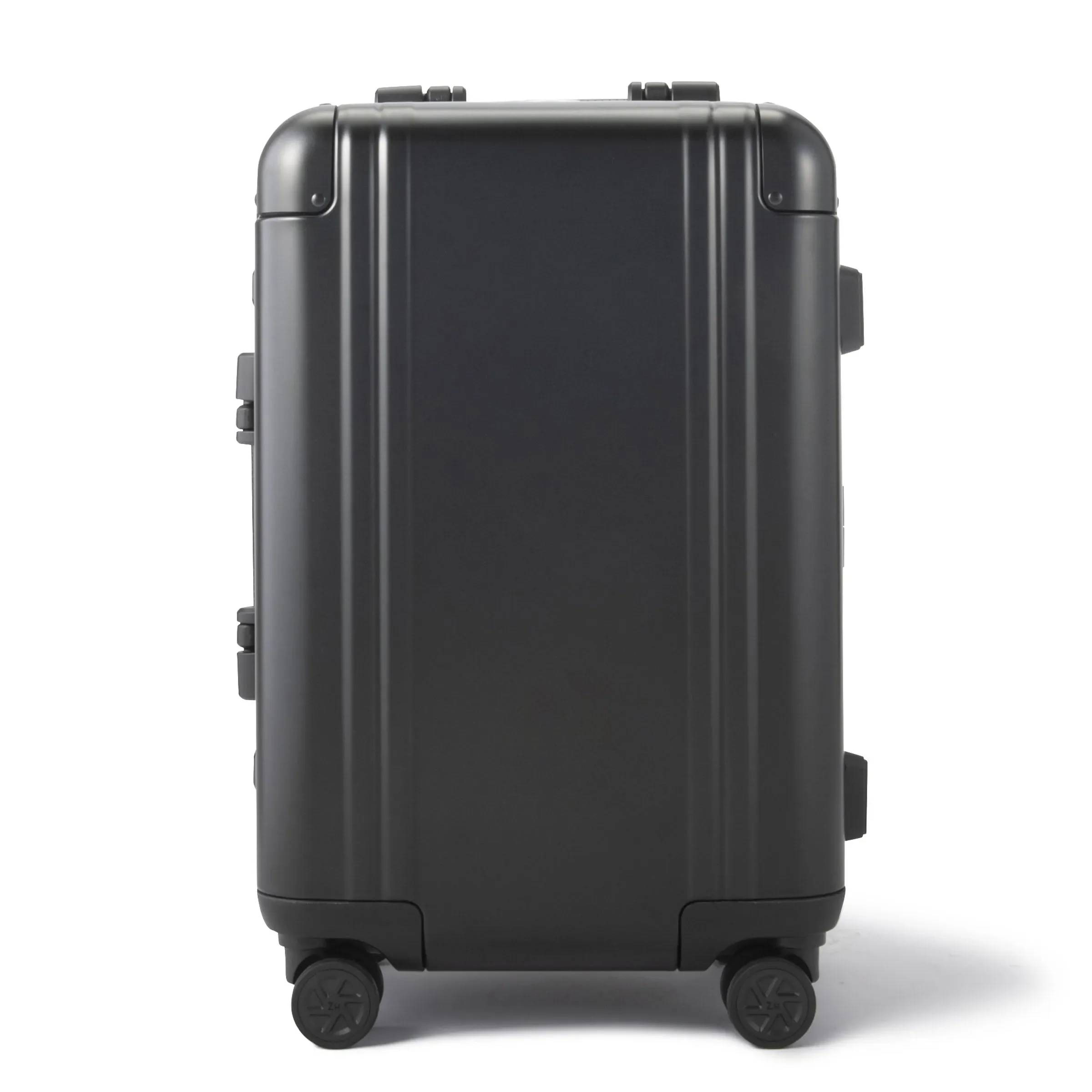 Classic Aluminum 3.0 International Carry-on 33L - Image 8