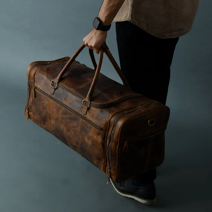 Cohen 21L / 24L Buffalo Weekender Duffel - Image 3