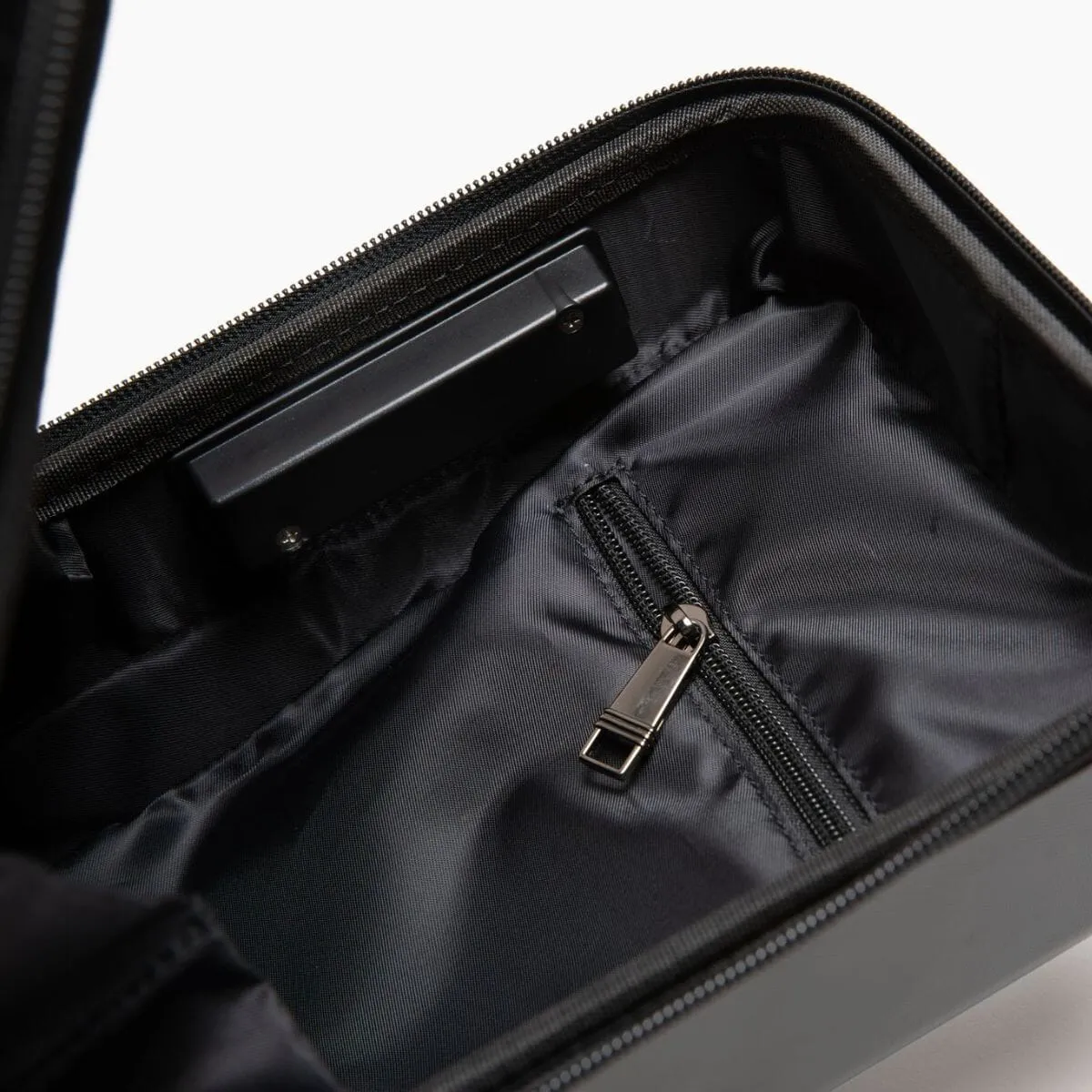 Cyber Sling: Tesla Cybertruck-inspired (7l, Usb Port, Crossbody, Tsa Lock, Messenger Bag) - Image 8