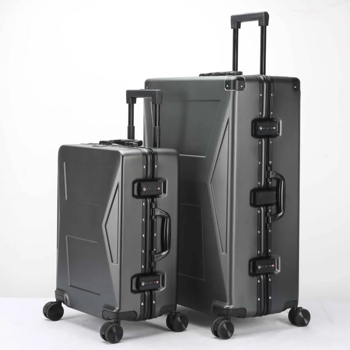 Cyber Luggage - Tesla Cybertruck-Inspired 28" Checked Suitcase - Image 15