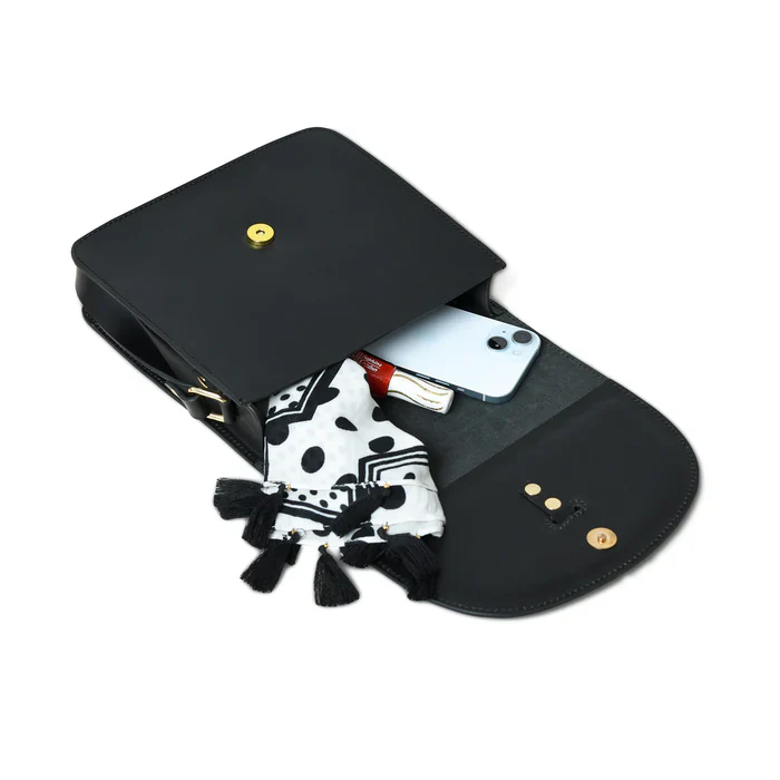 Divine Black Elegance Crossbody Bag - Image 5
