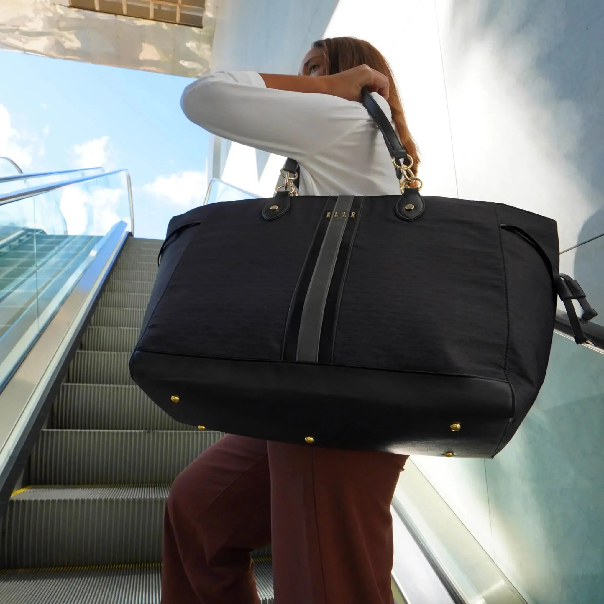 Eleganza 32L Monogram Weekender Tote Bag - Image 10