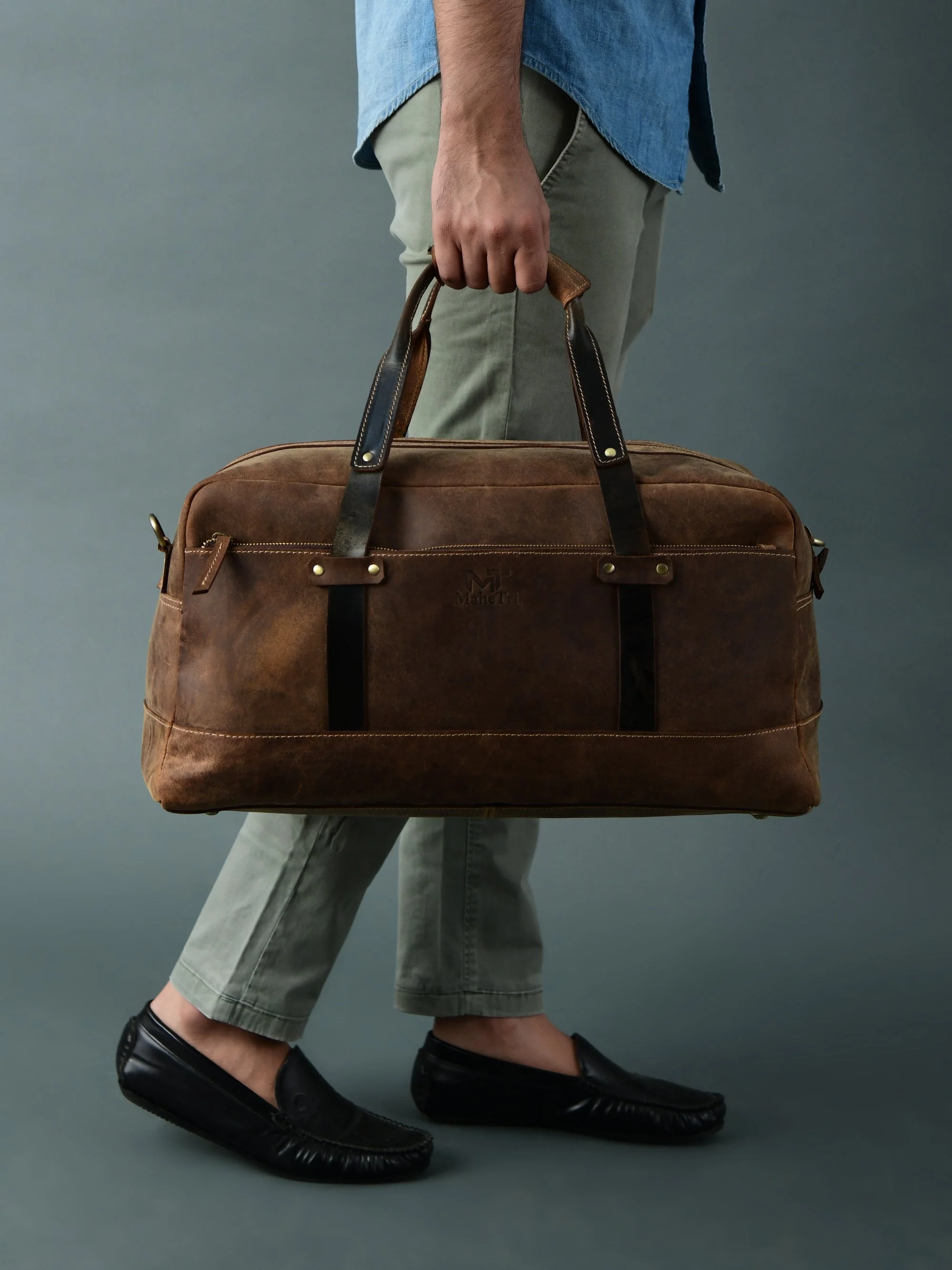 Espresso Elegance Carry on Duffle - Image 10
