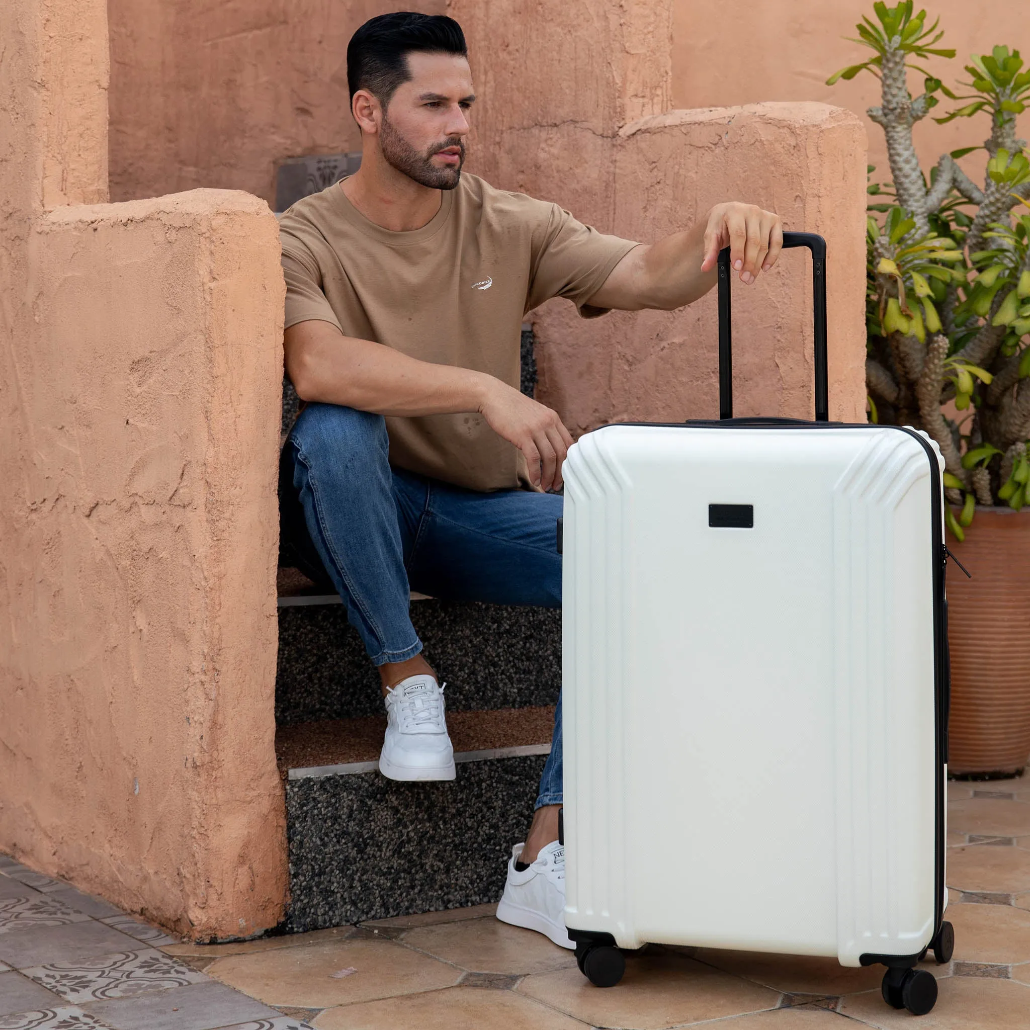 Evalyn 3 Piece Expandable Classy Luggage Set - Image 14