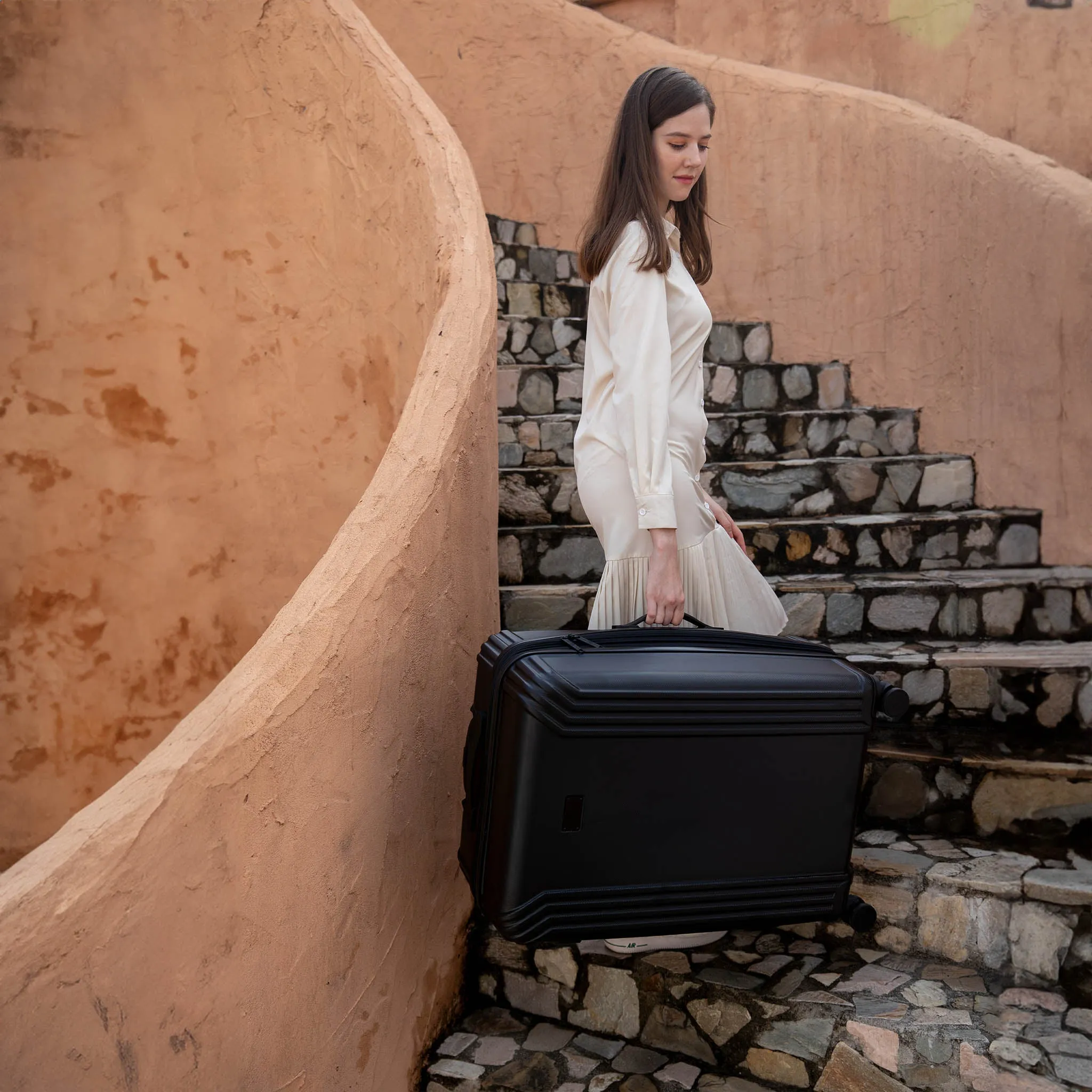 Evalyn 3 Piece Expandable Classy Luggage Set - Image 7