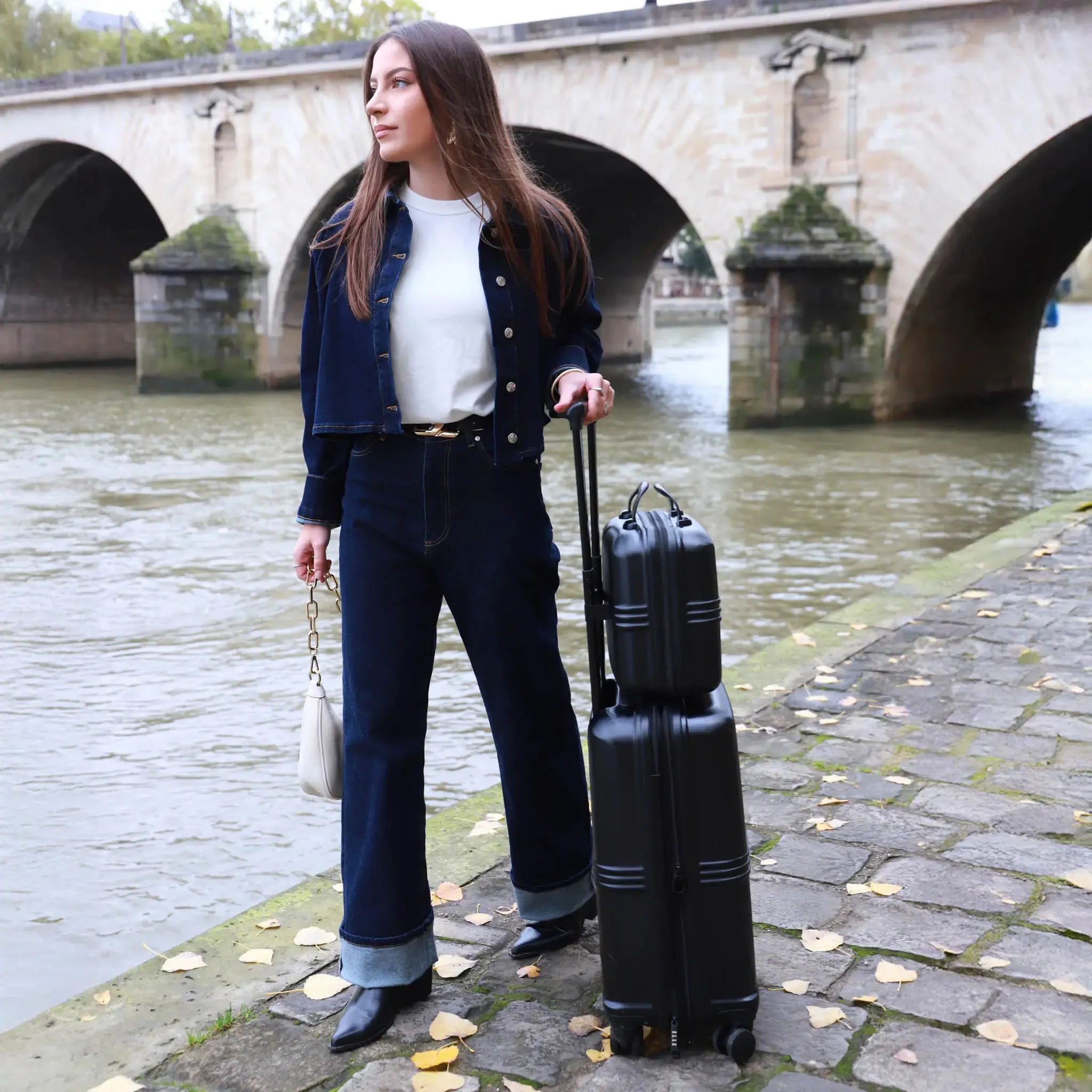 Expedition 3 Piece Expandable Polycarbonate Luggage Set - Image 10
