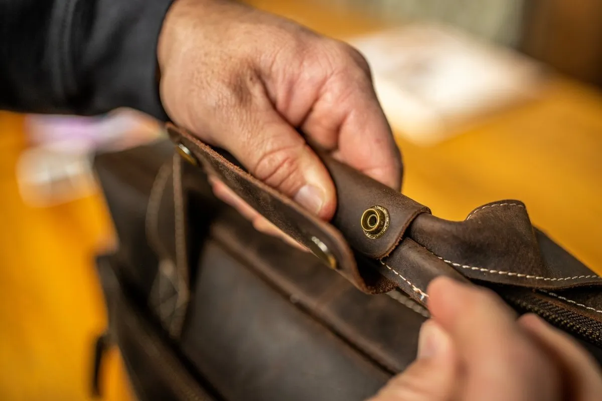 Greenhead" Bottomland Full Grain Buffalo Leather Briefcase - Image 7