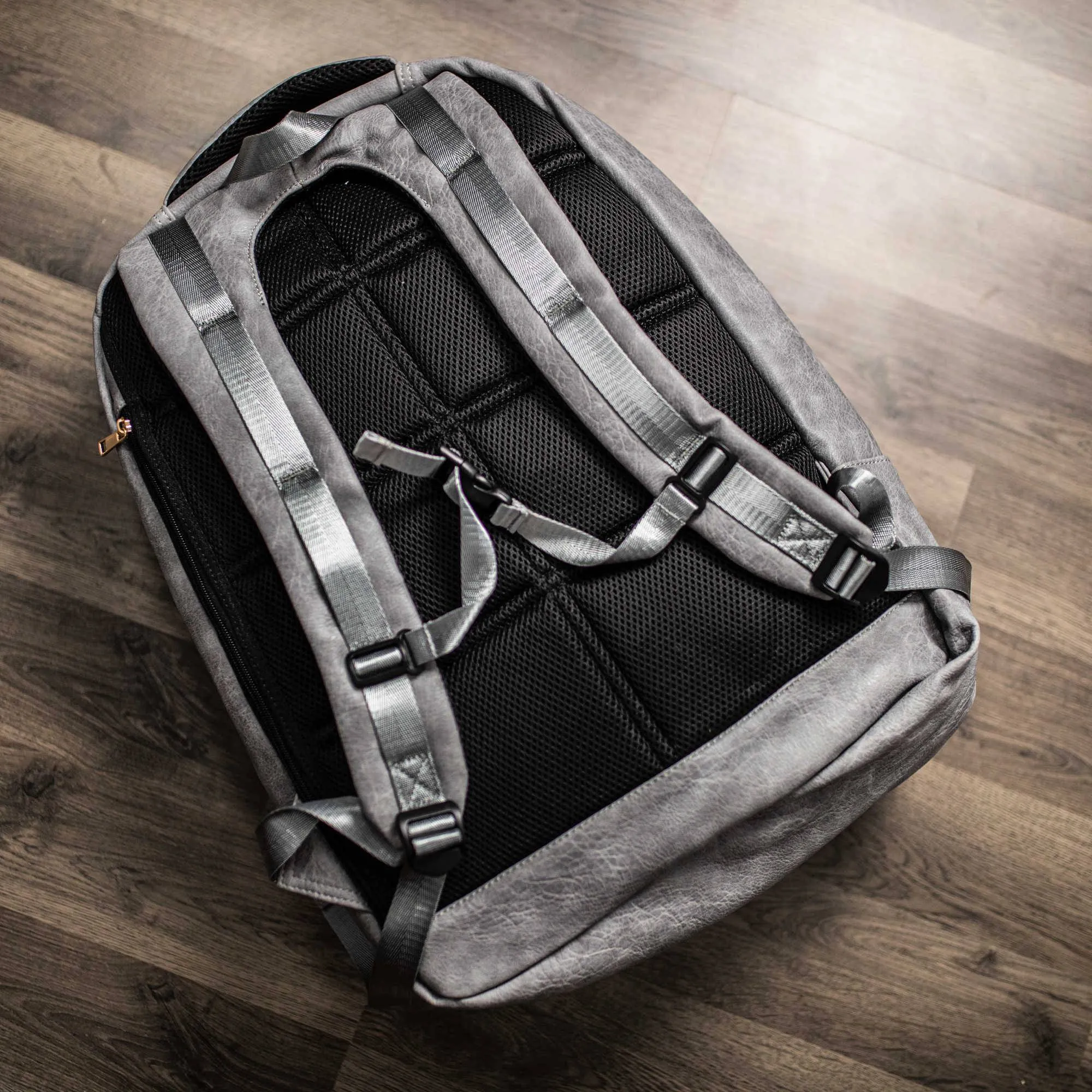 Grey Tumbled Leather Commuter Bag - Image 4