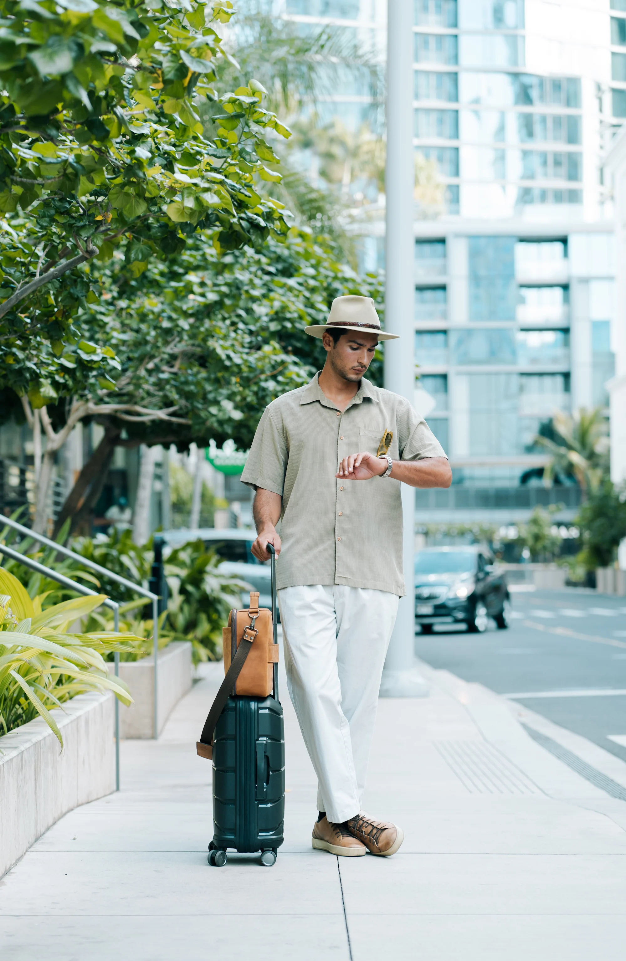 Hilo Camera Travel Bag - Image 9