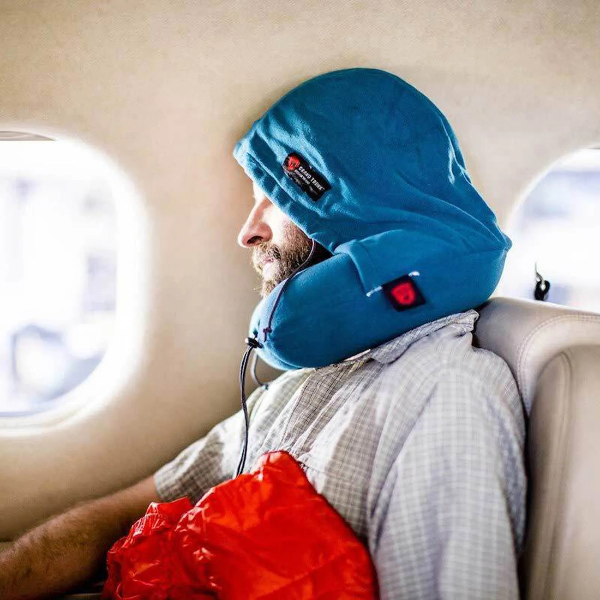 Hooded Travel Neck Pillow - Image 10