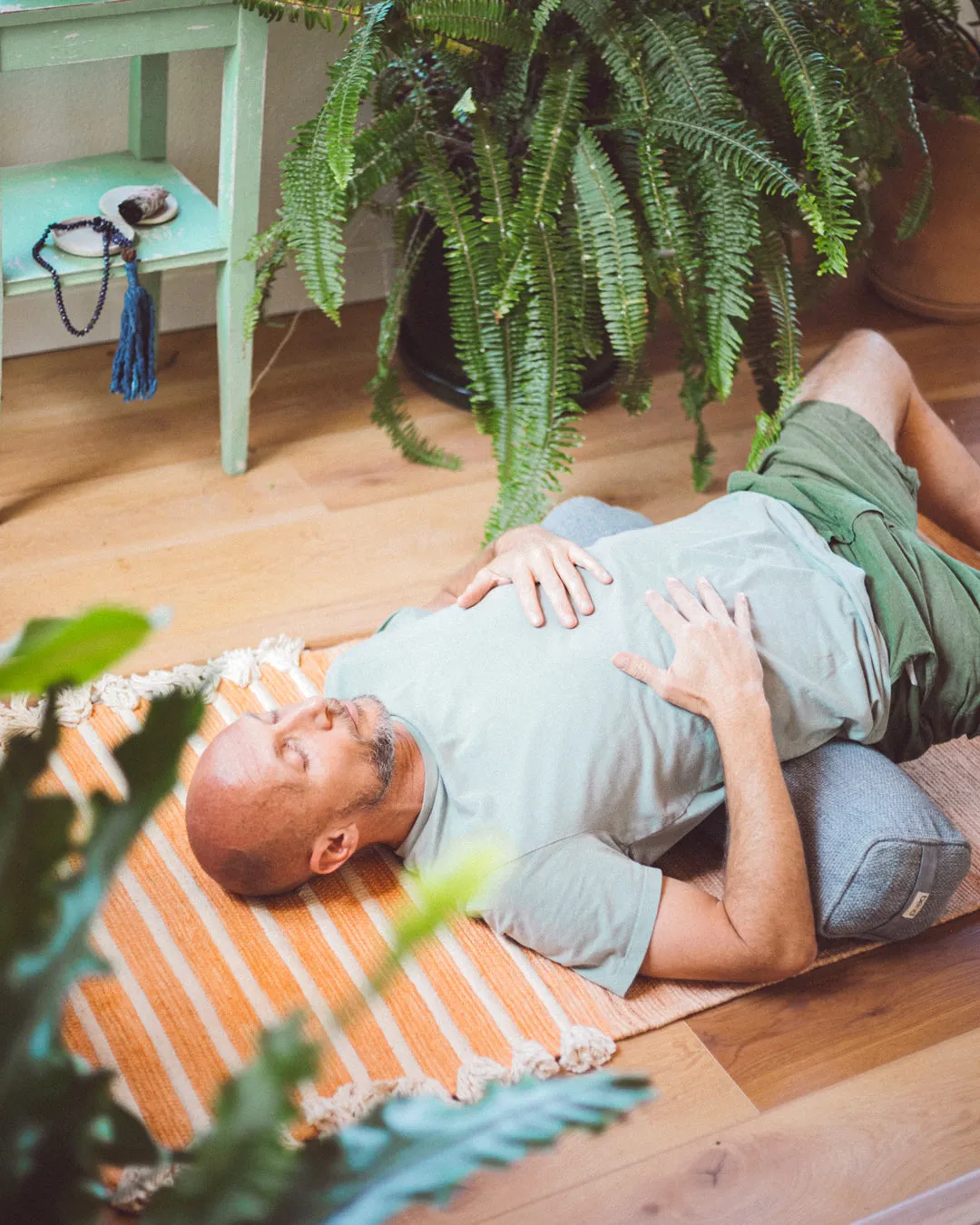 Indigo Ayurvedic Pranayama Pillow - Image 3