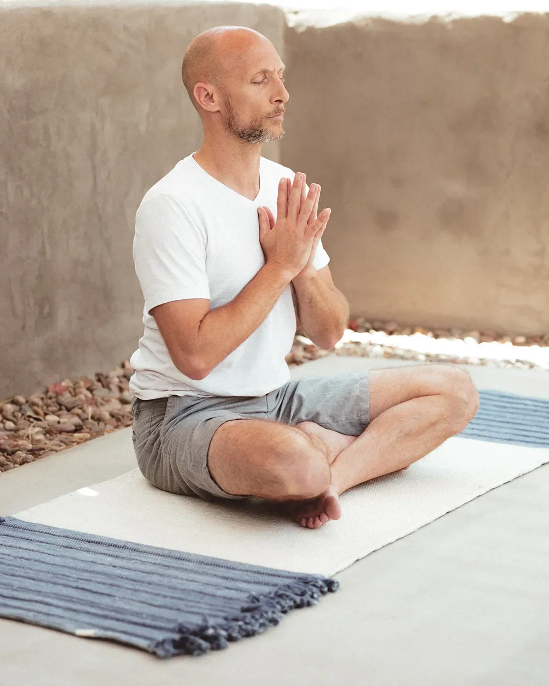Indigo Ayurvedic Yoga Mat - Image 2