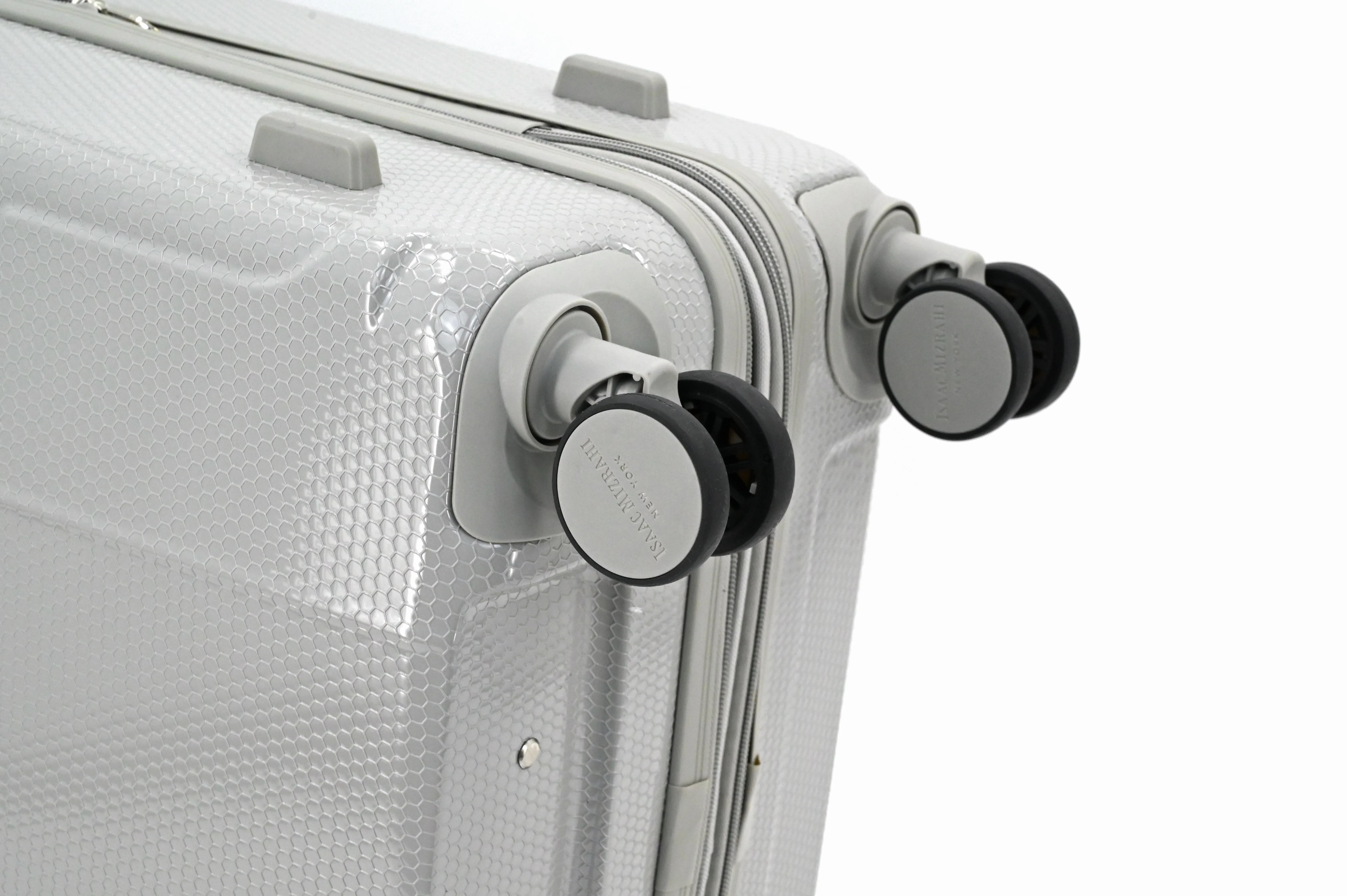 AERO Expandable 3-Piece Spinner Luggage Set - Image 75
