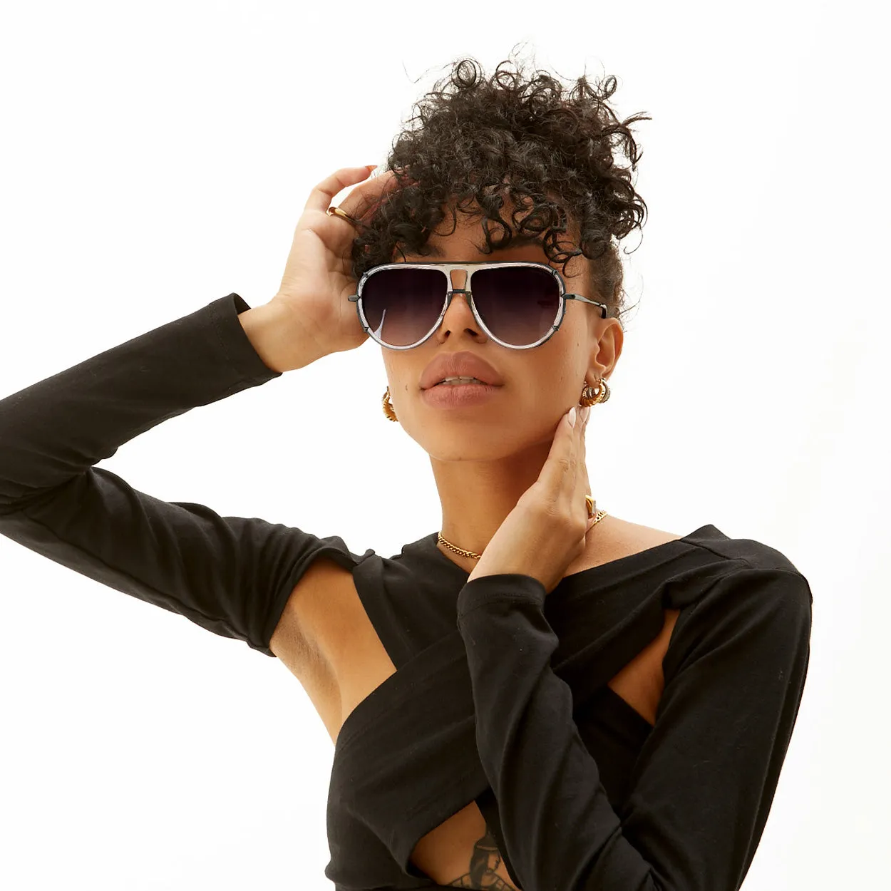 Ivy Luxe - Clear Black Tangle-Free Round Aviator Sunglasses - Image 3