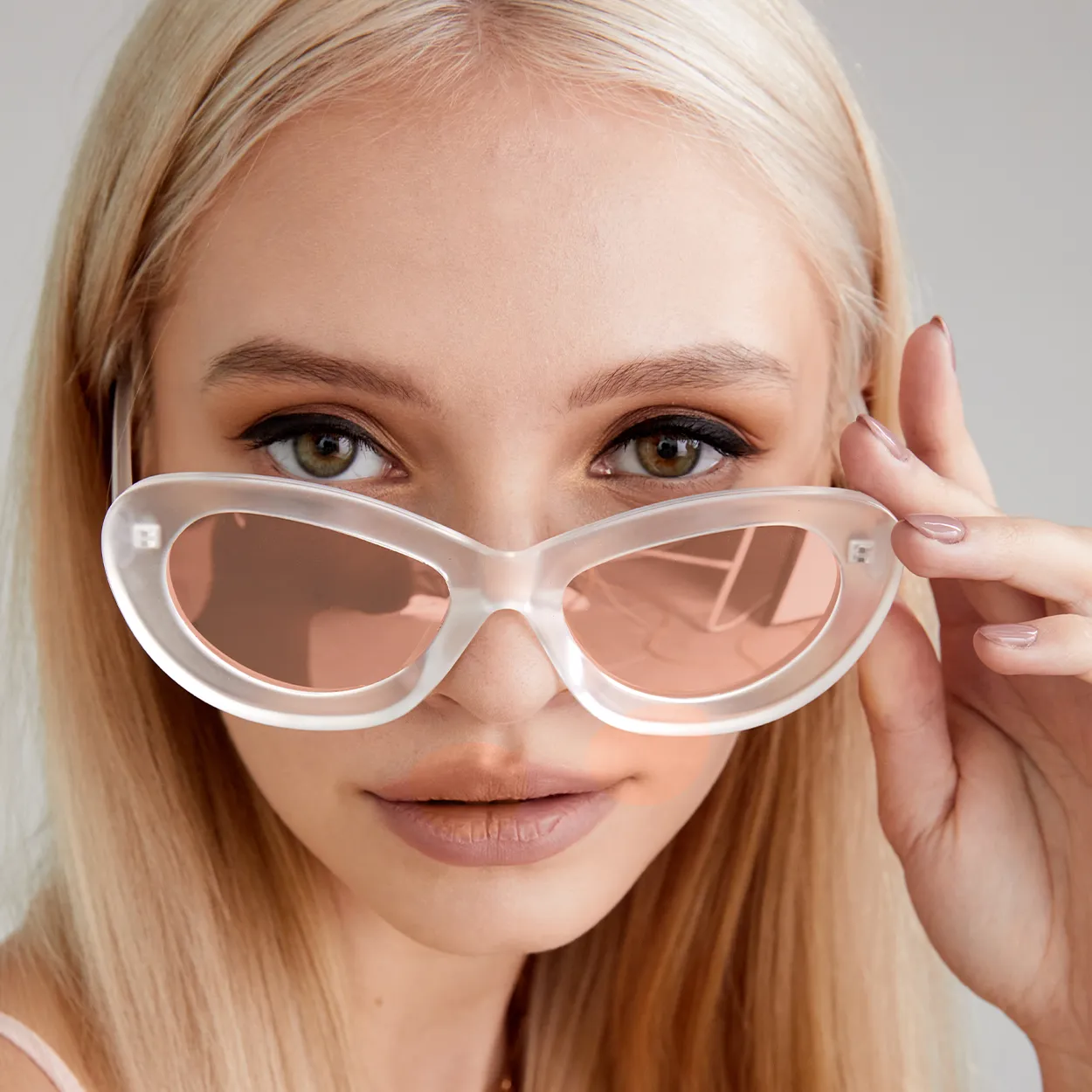 Jackie Sunglasses - Rose Gold - Image 4