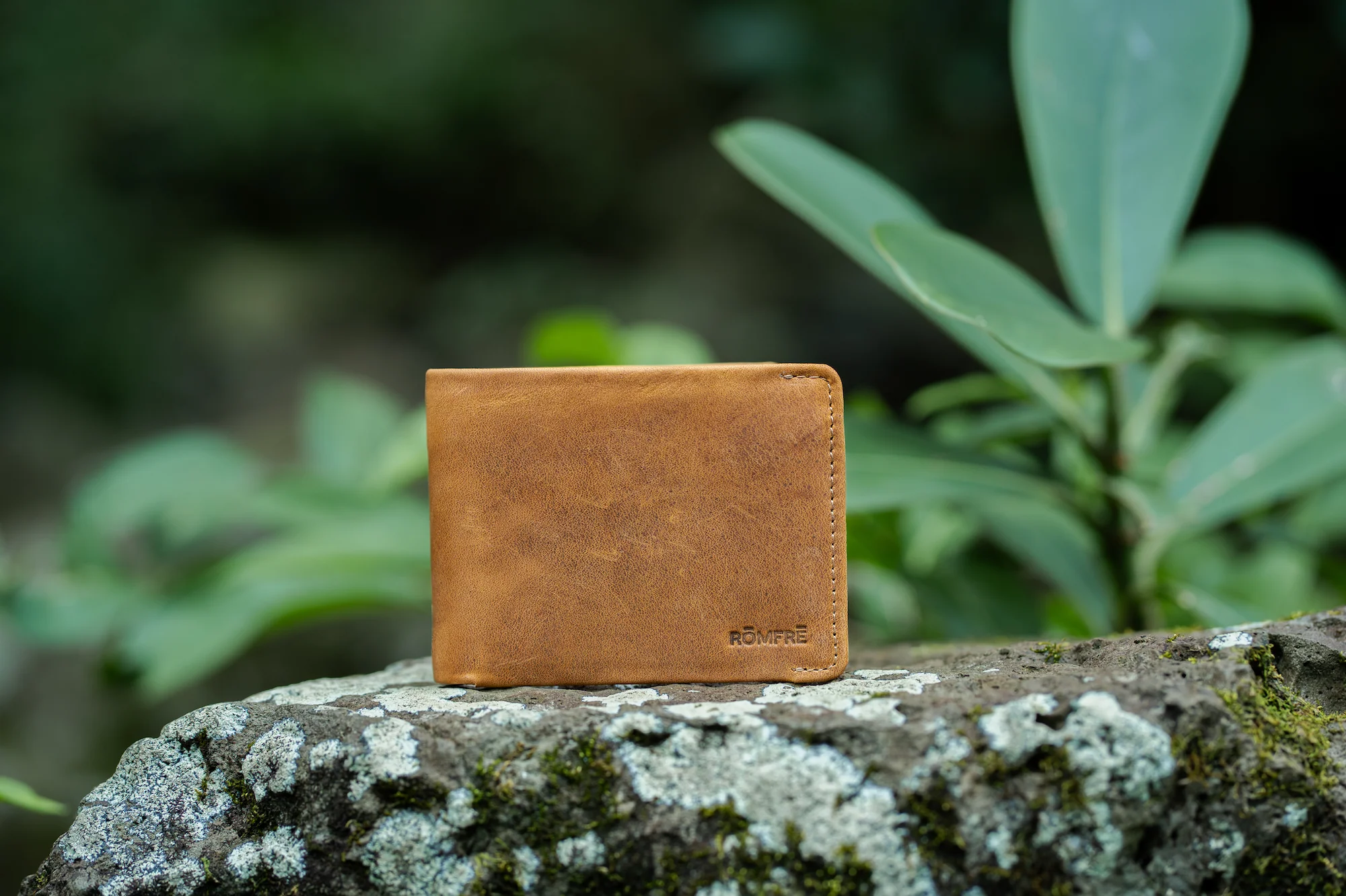 Kailua Men's Bifold Wallet - Image 9