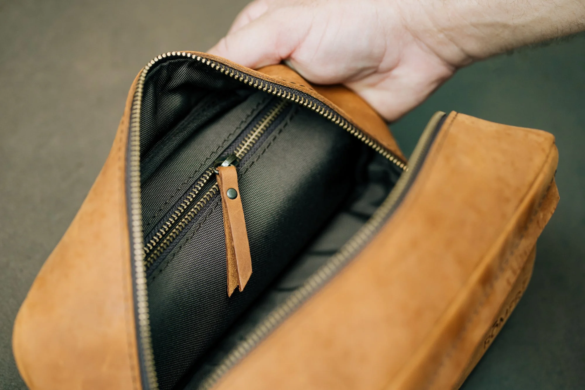 Kihei Loop Dopp Toiletry Bag - Image 12