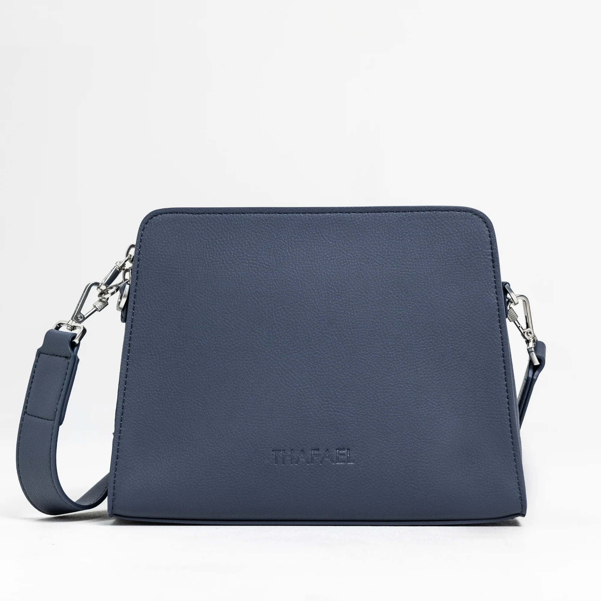 La Trotteuse Crossbody Travel Bag- Anti-theft, Sleek (NEW) - Image 15