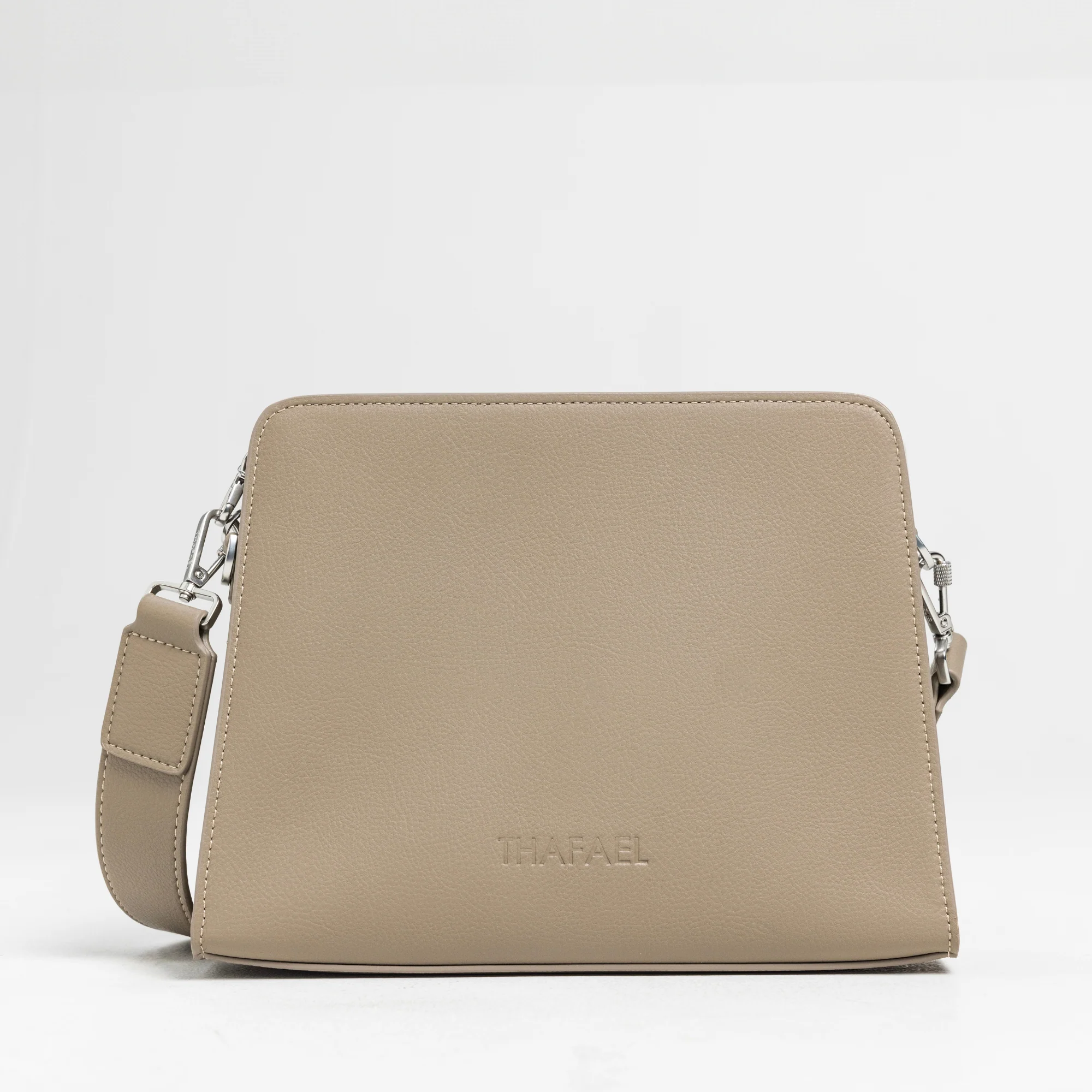 La Trotteuse Crossbody Travel Bag- Anti-theft, Sleek (NEW) - Image 17