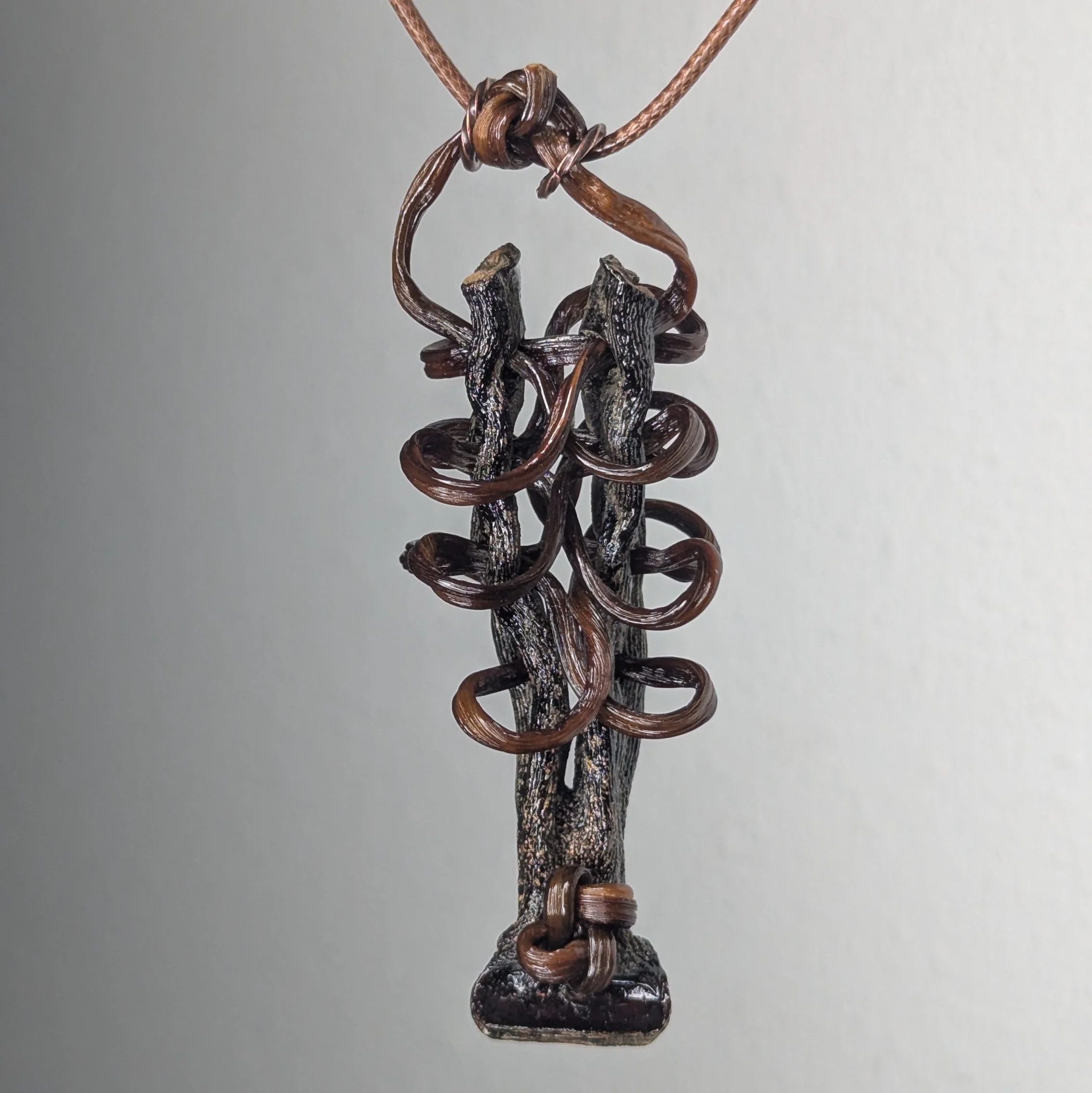 Laminida Pendant Necklace - Image 8